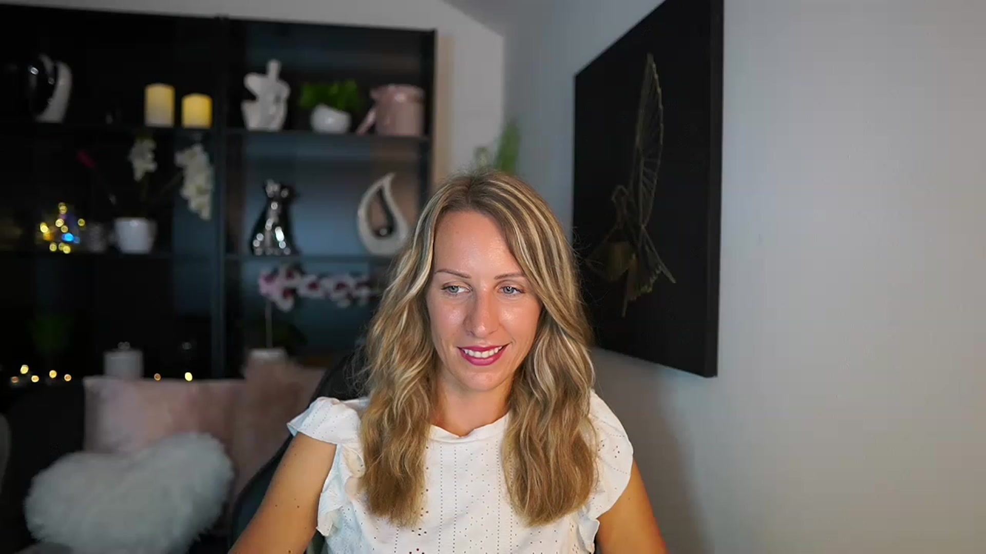 Gallery image thumbnail from Nikki__Sexx__'s myfreecams stream on, 08/21/2023, 20:39 image 17 of 20