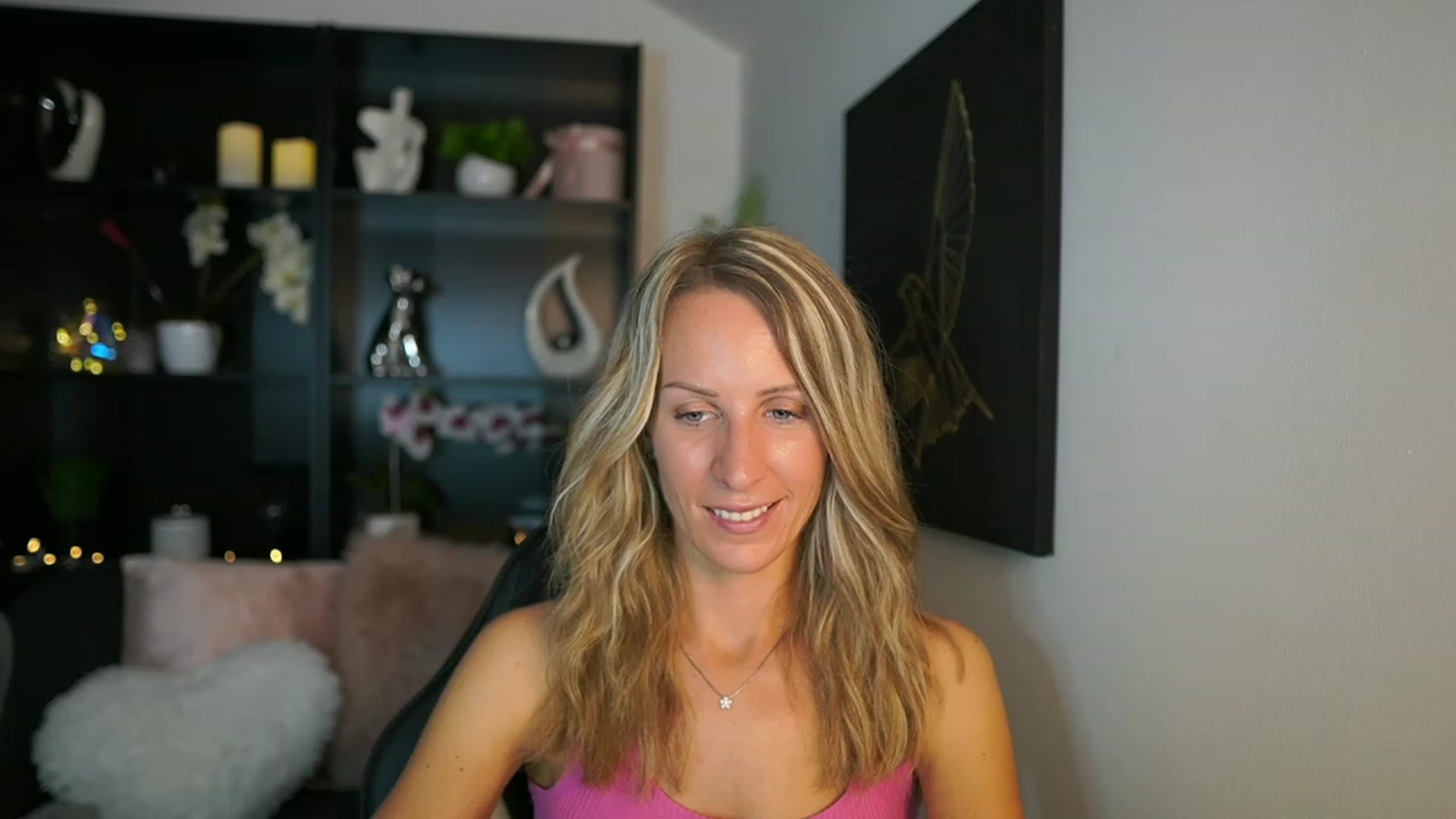 Gallery image thumbnail from Nikki__Sexx__'s myfreecams stream on, 08/22/2023, 21:00 image 5 of 20
