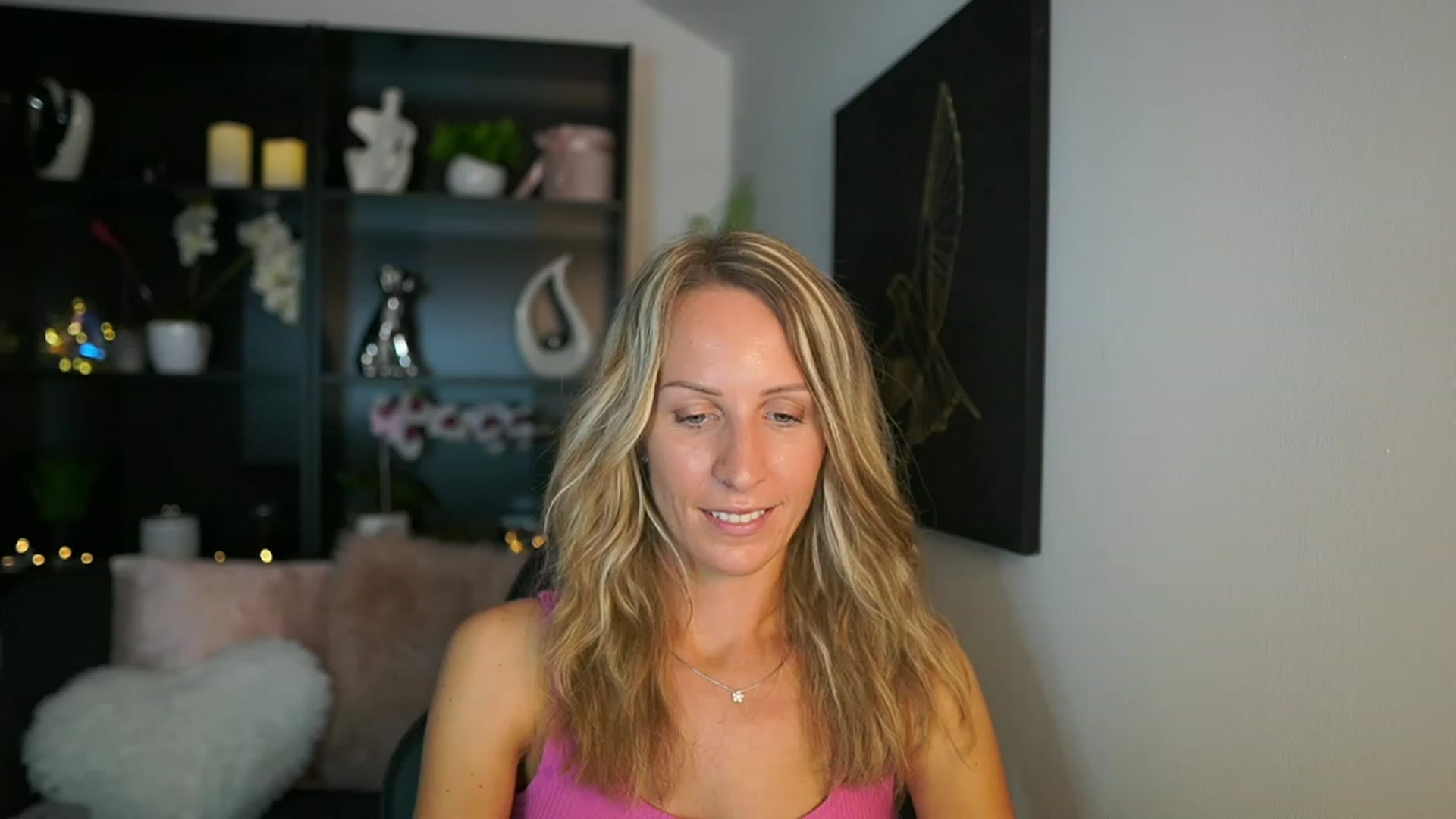 Gallery image thumbnail from Nikki__Sexx__'s myfreecams stream on, 08/22/2023, 21:00 image 19 of 20