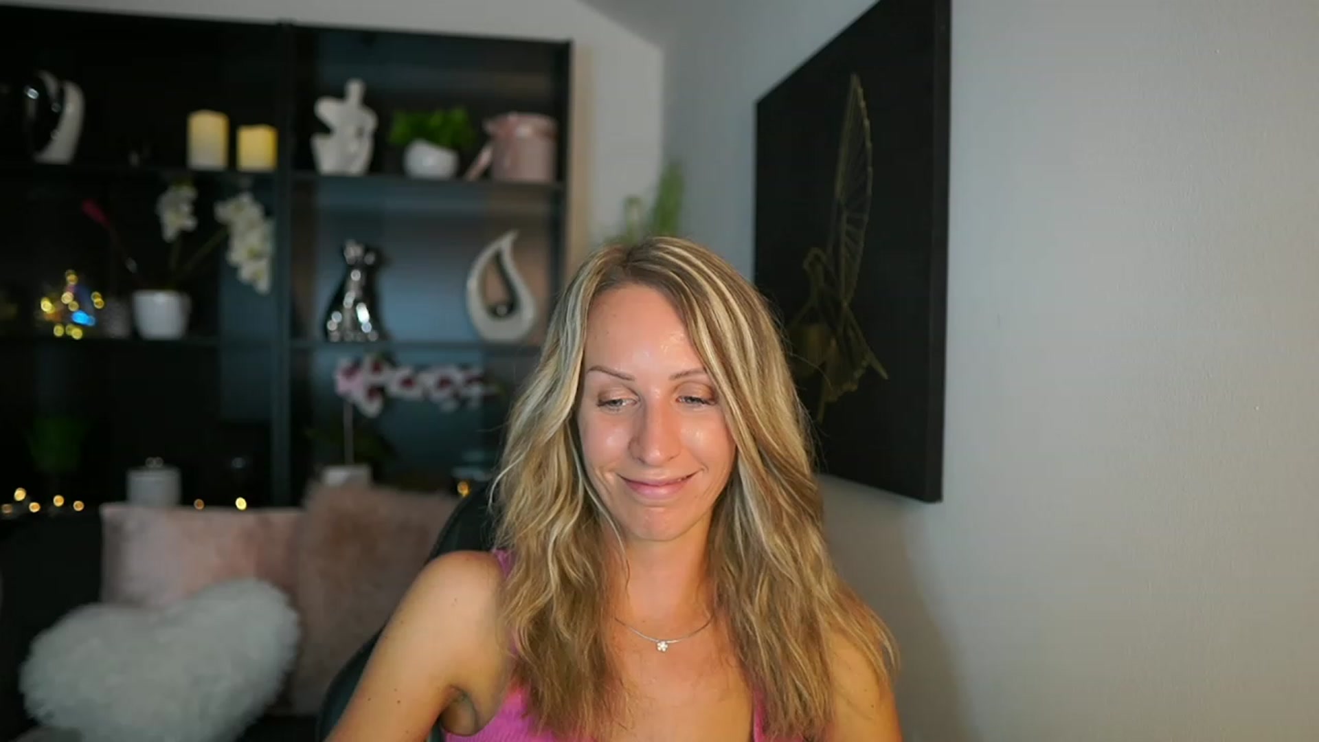Gallery image thumbnail from Nikki__Sexx__'s myfreecams stream on, 08/22/2023, 21:00 image 13 of 20