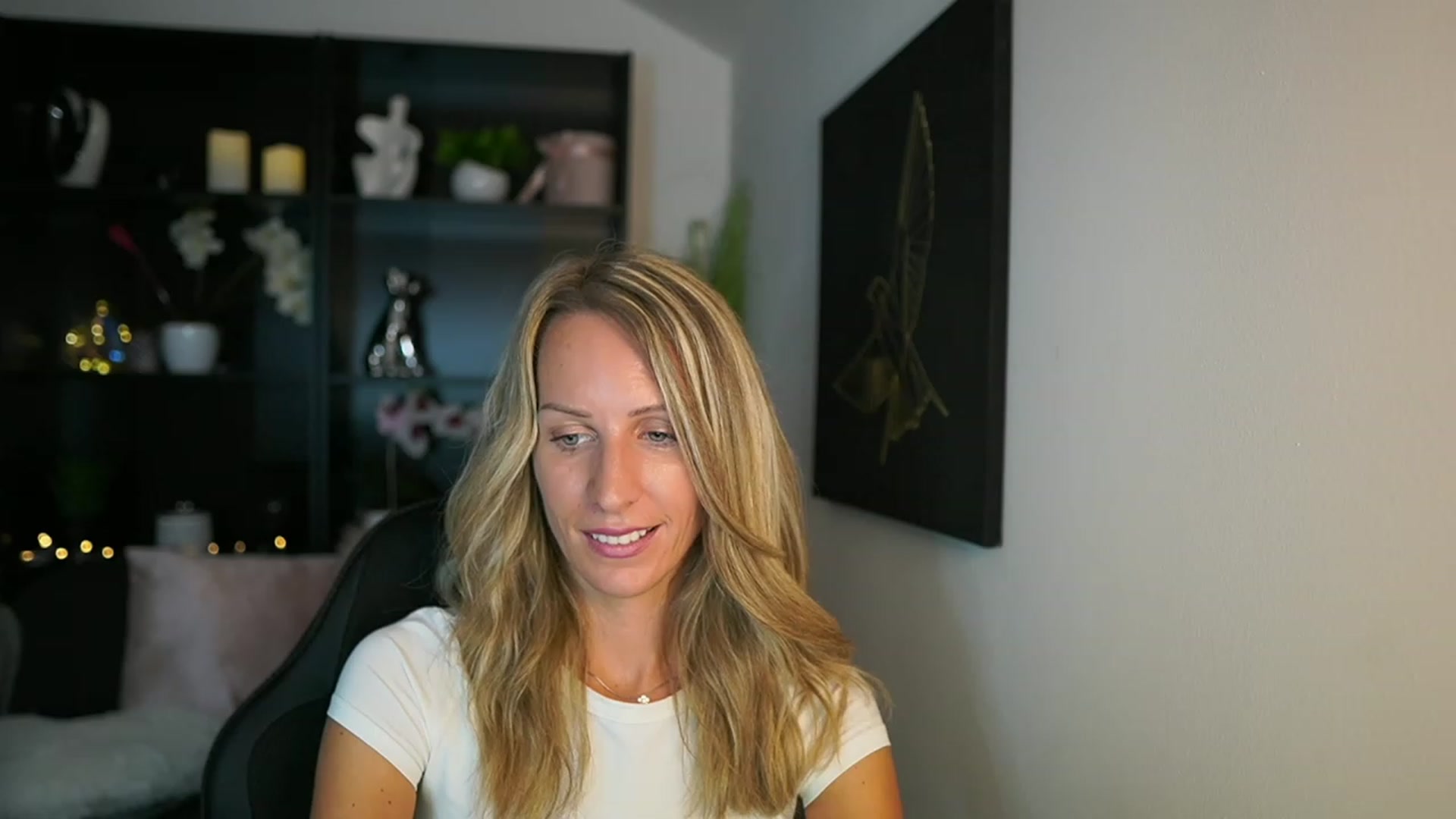 Gallery image thumbnail from Nikki__Sexx__'s myfreecams stream on, 08/24/2023, 21:41 image 8 of 20