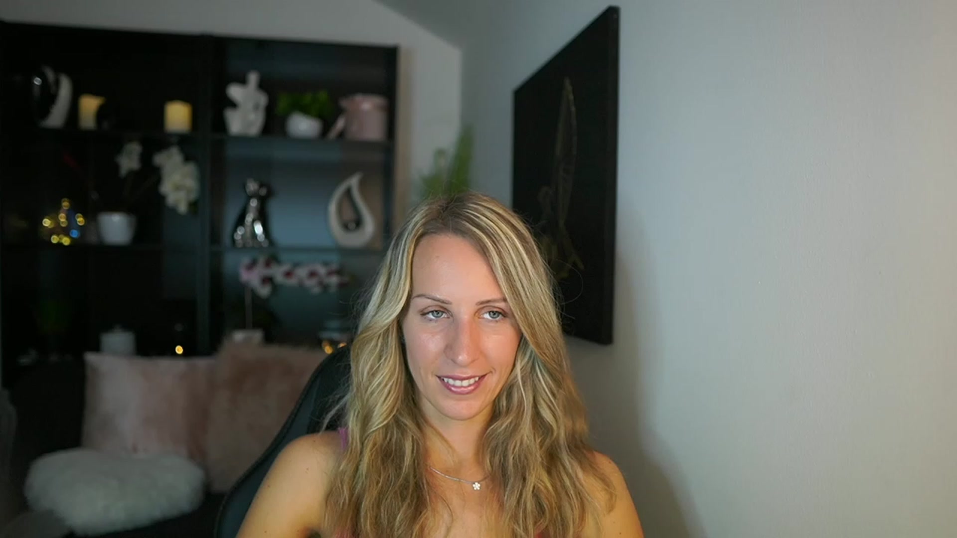 Gallery image thumbnail from Nikki__Sexx__'s myfreecams stream on, 08/29/2023, 18:32 image 12 of 20