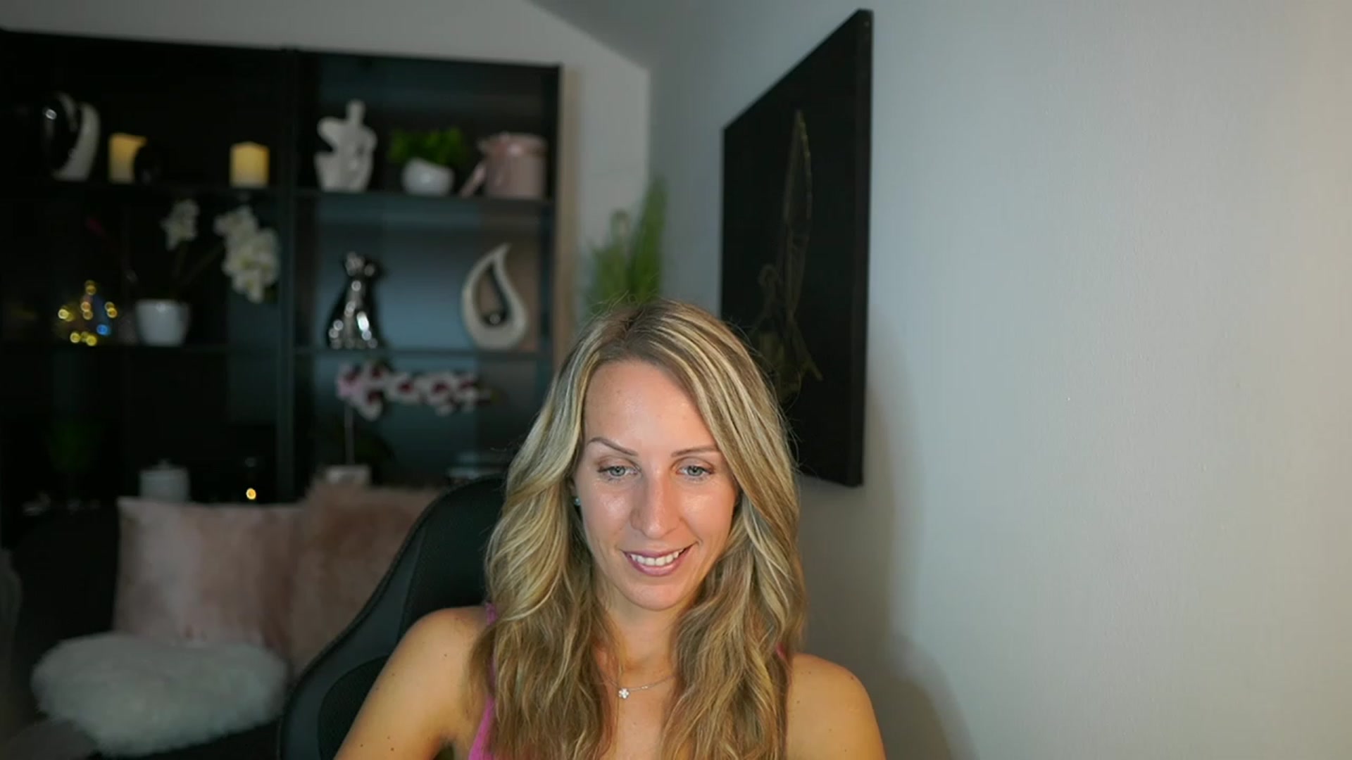 Gallery image thumbnail from Nikki__Sexx__'s myfreecams stream on, 08/29/2023, 19:44 image 13 of 20