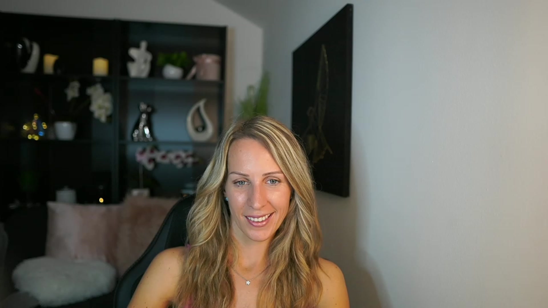 Gallery image thumbnail from Nikki__Sexx__'s myfreecams stream on, 08/29/2023, 19:44 image 1 of 20