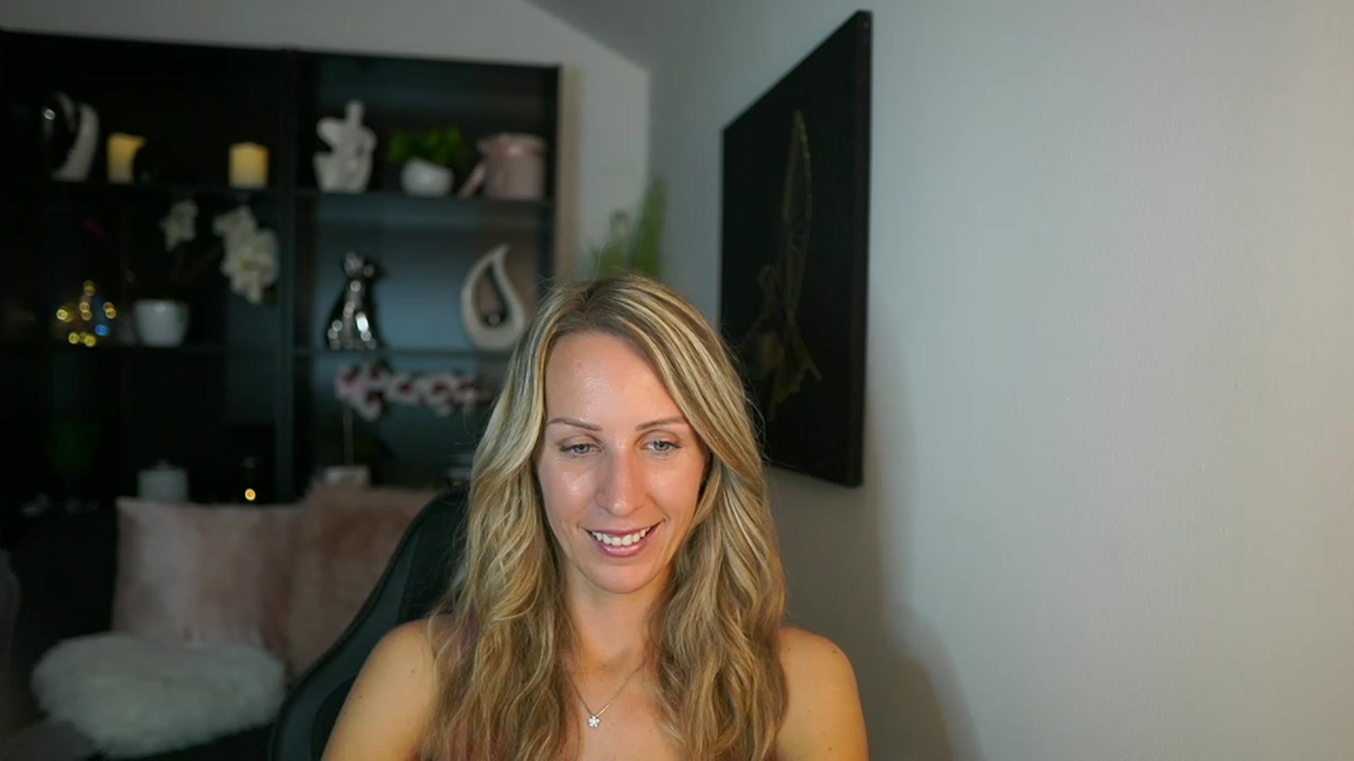 Gallery image thumbnail from Nikki__Sexx__'s myfreecams stream on, 08/29/2023, 21:31 image 7 of 20