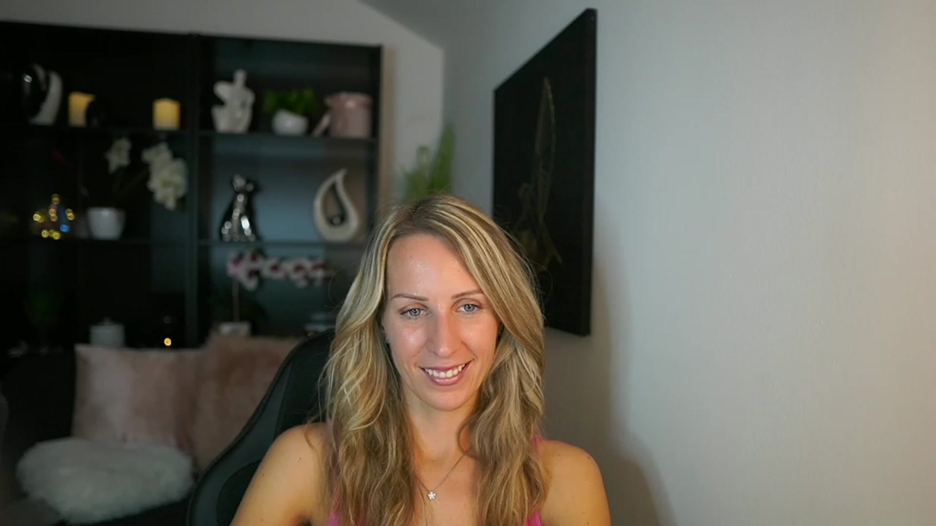 Gallery image thumbnail from Nikki__Sexx__'s myfreecams stream on, 08/29/2023, 21:31 image 20 of 20