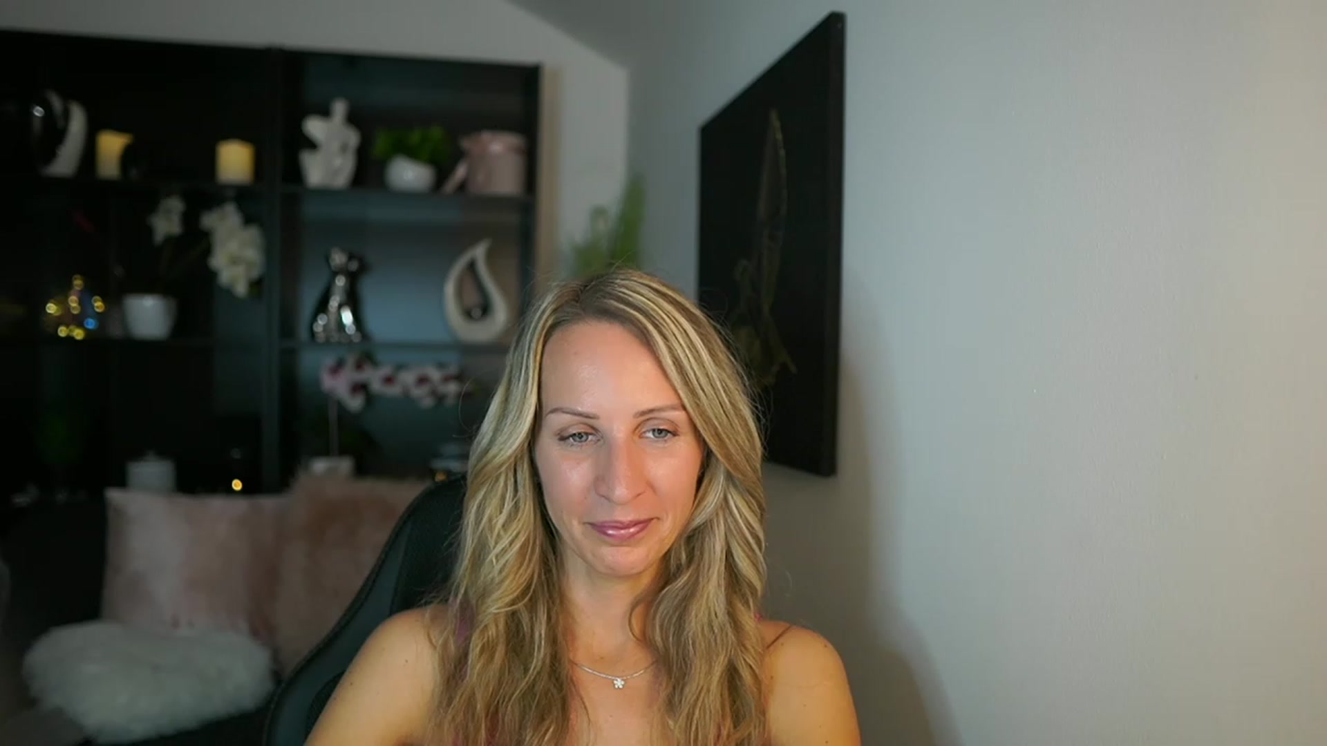 Gallery image thumbnail from Nikki__Sexx__'s myfreecams stream on, 08/29/2023, 21:31 image 13 of 20