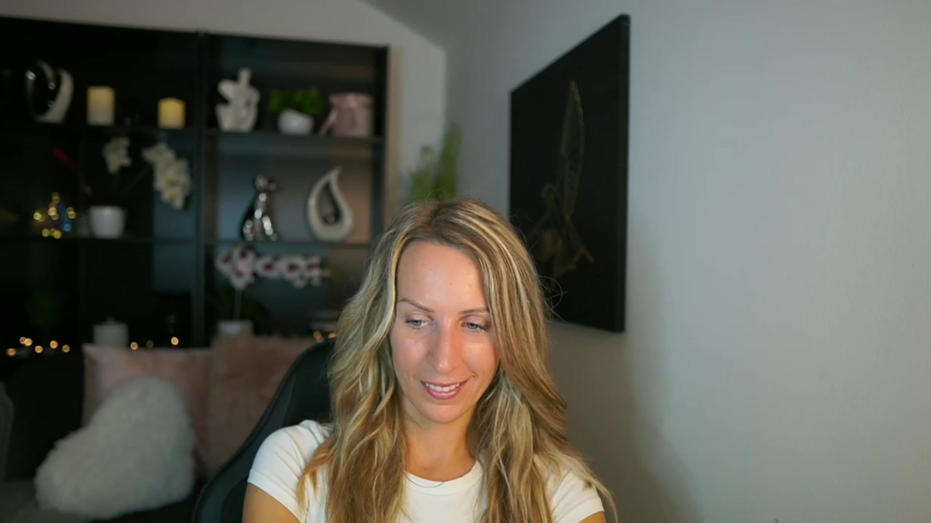 Gallery image thumbnail from Nikki__Sexx__'s myfreecams stream on, 08/31/2023, 22:21 image 2 of 20