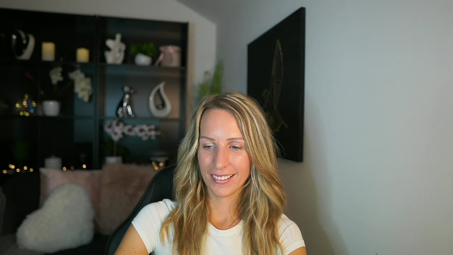 Gallery image thumbnail from Nikki__Sexx__'s myfreecams stream on, 08/31/2023, 22:21 image 13 of 20