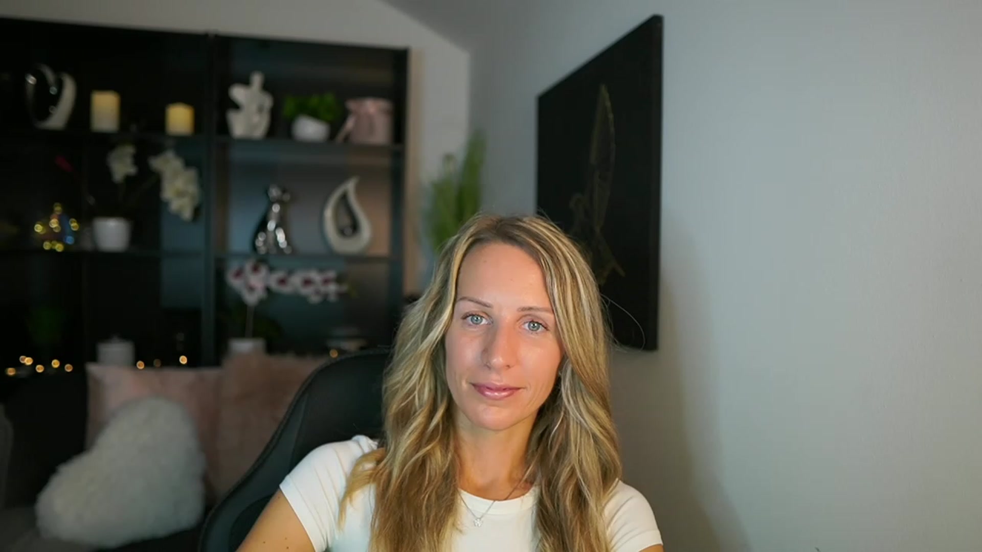 Gallery image thumbnail from Nikki__Sexx__'s myfreecams stream on, 08/31/2023, 22:21 image 8 of 20