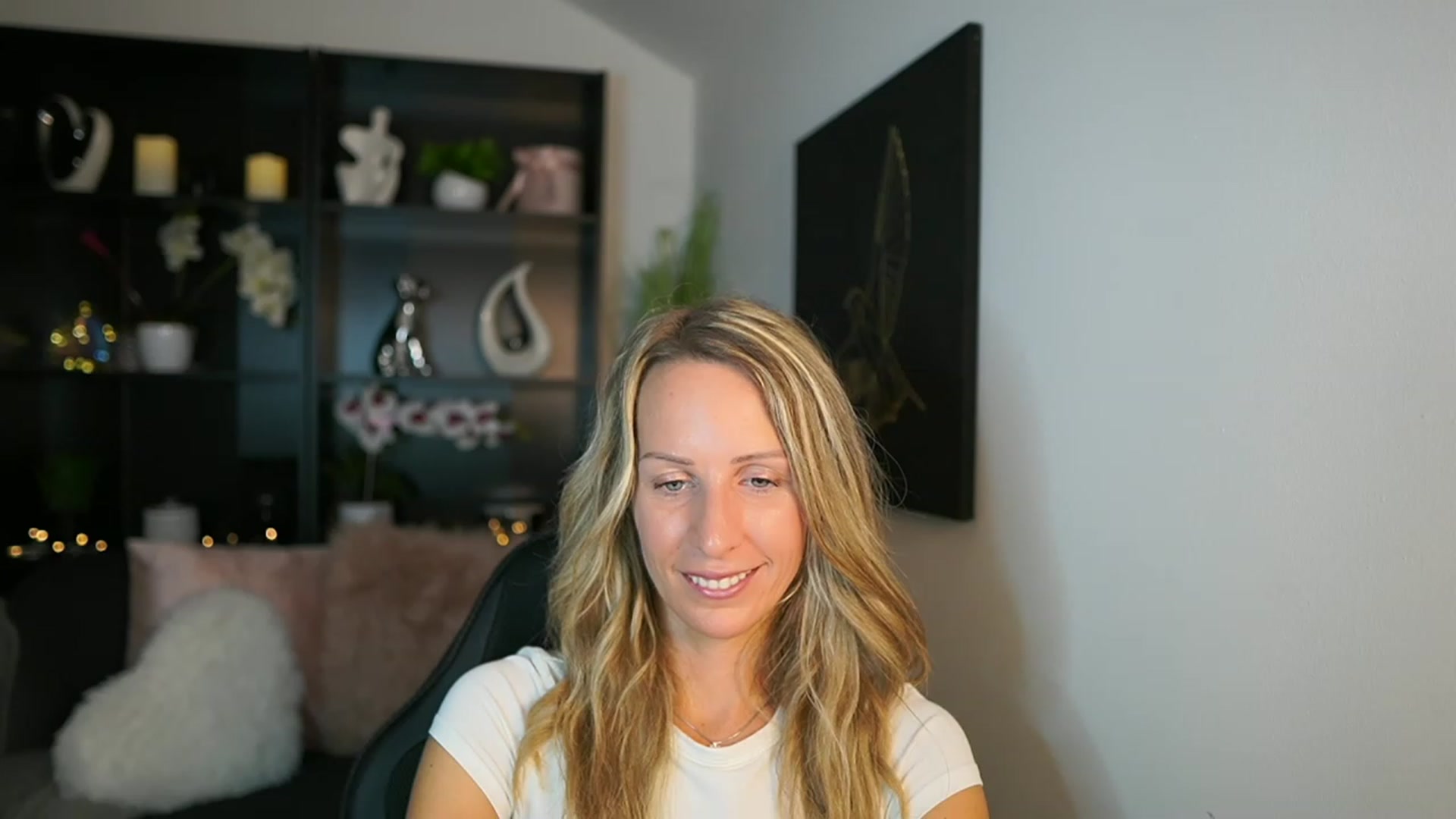 Gallery image thumbnail from Nikki__Sexx__'s myfreecams stream on, 08/31/2023, 22:21 image 16 of 20