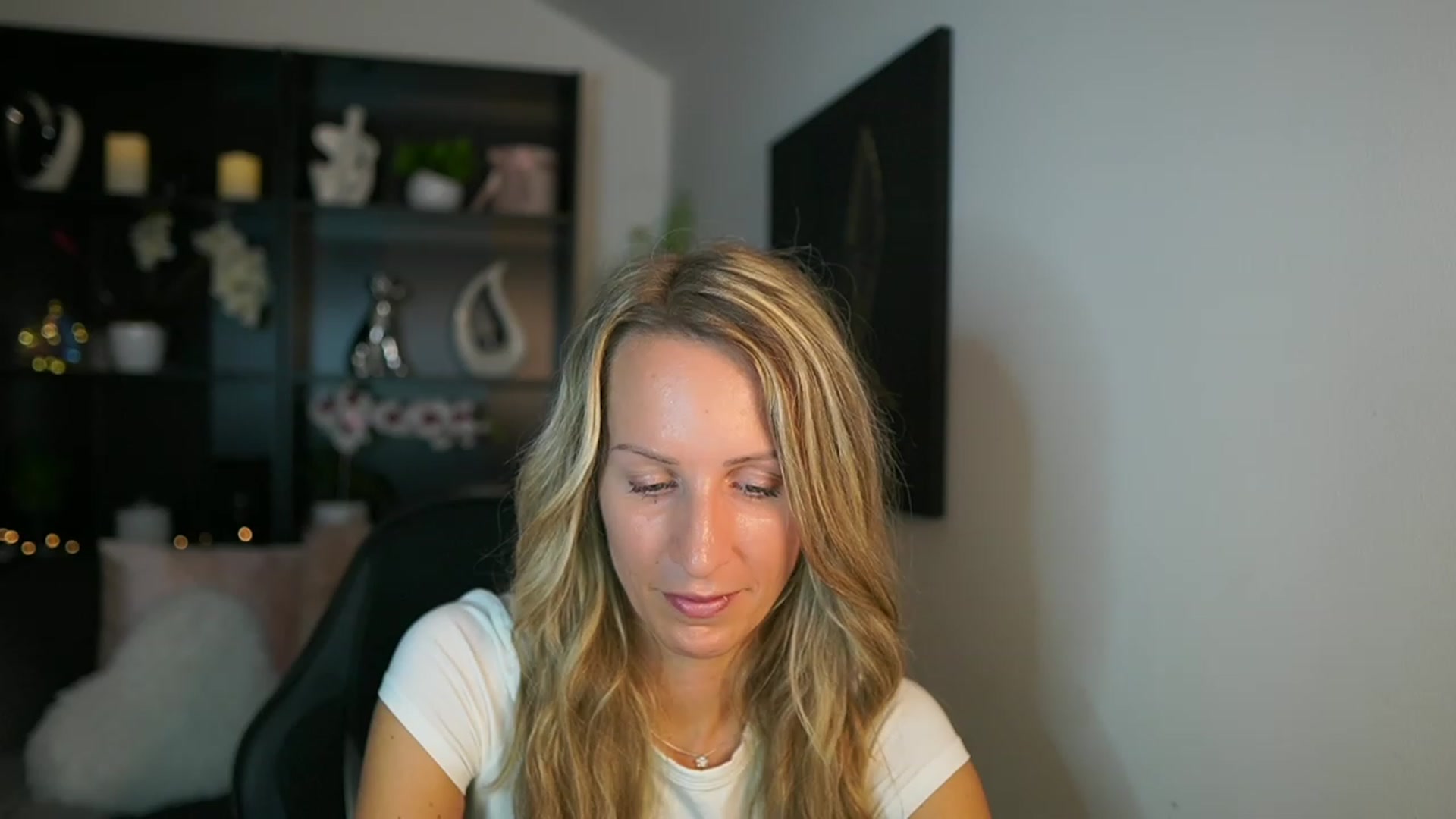 Gallery image thumbnail from Nikki__Sexx__'s myfreecams stream on, 08/31/2023, 23:03 image 13 of 20