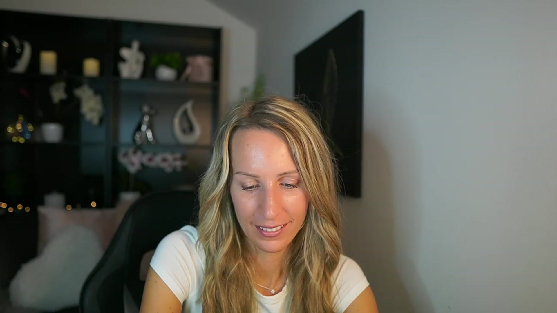 Gallery image thumbnail from Nikki__Sexx__'s myfreecams stream on, 08/31/2023, 23:03 image 18 of 20