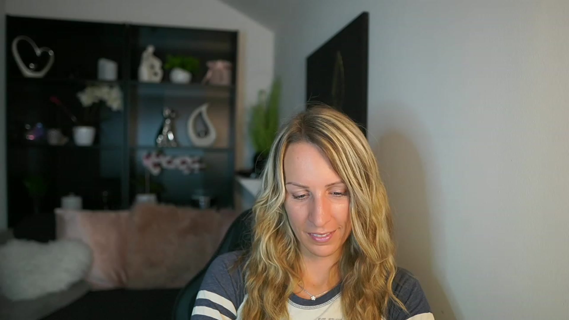 Gallery image thumbnail from Nikki__Sexx__'s myfreecams stream on, 09/07/2023, 18:57 image 16 of 20