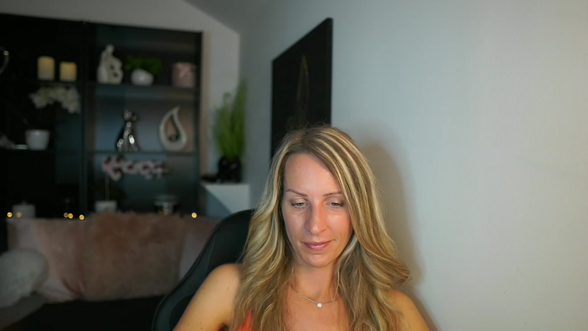 Gallery image thumbnail from Nikki__Sexx__'s myfreecams stream on, 09/11/2023, 19:17 image 10 of 20