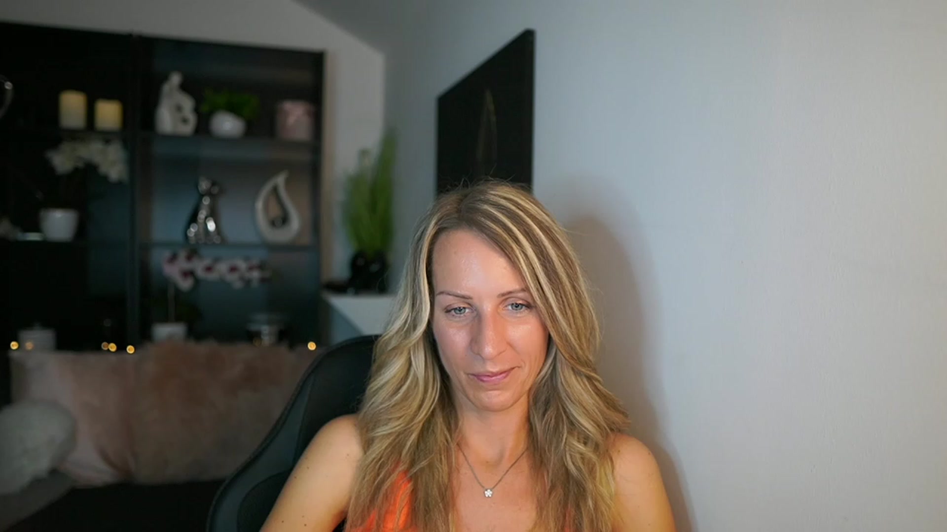 Gallery image thumbnail from Nikki__Sexx__'s myfreecams stream on, 09/11/2023, 20:33 image 3 of 20