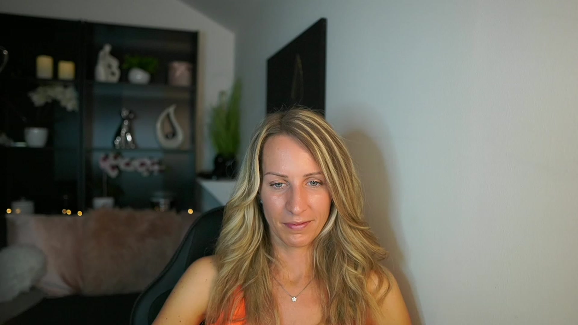 Gallery image thumbnail from Nikki__Sexx__'s myfreecams stream on, 09/11/2023, 20:33 image 1 of 20