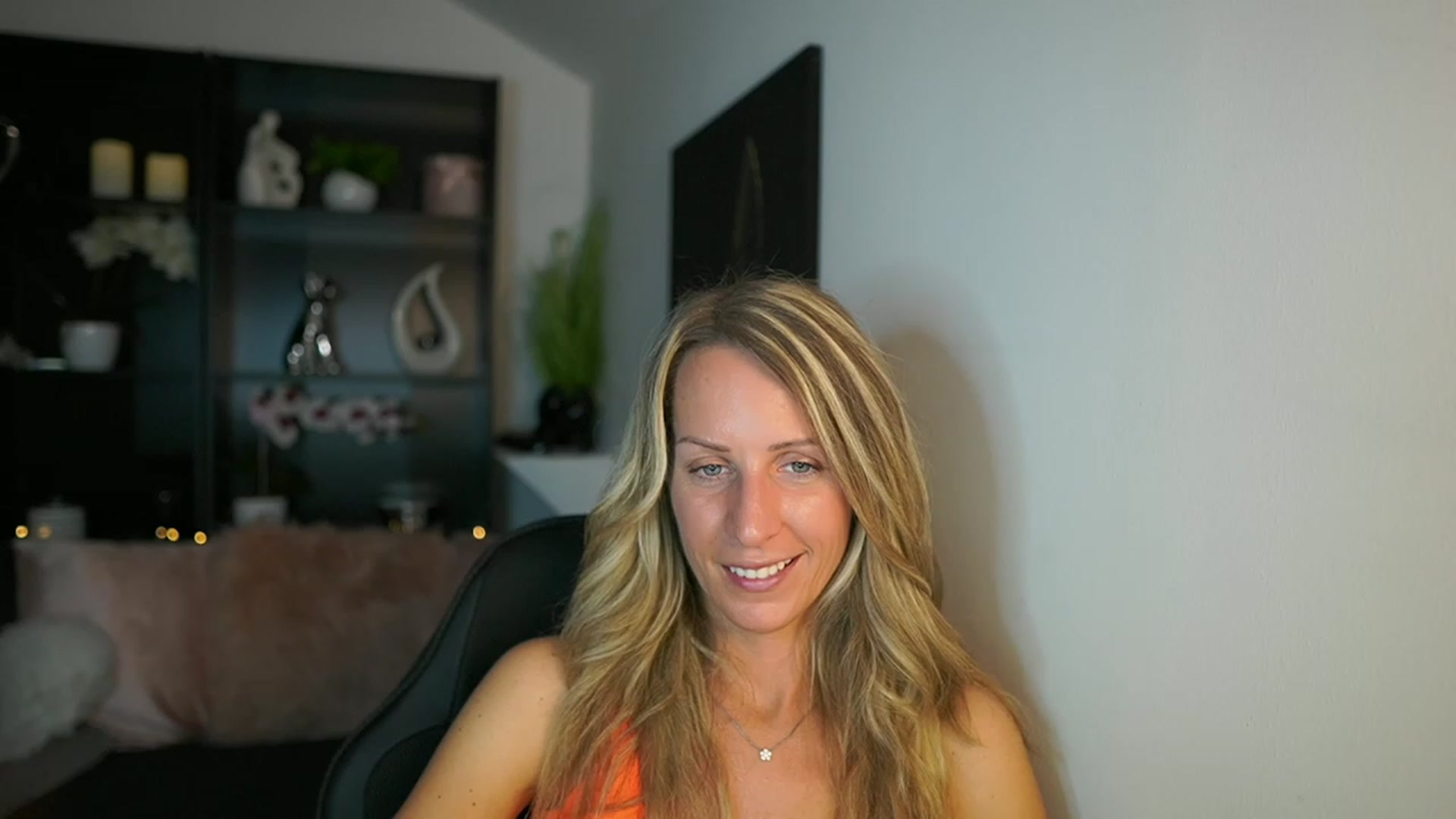 Gallery image thumbnail from Nikki__Sexx__'s myfreecams stream on, 09/11/2023, 20:33 image 2 of 20