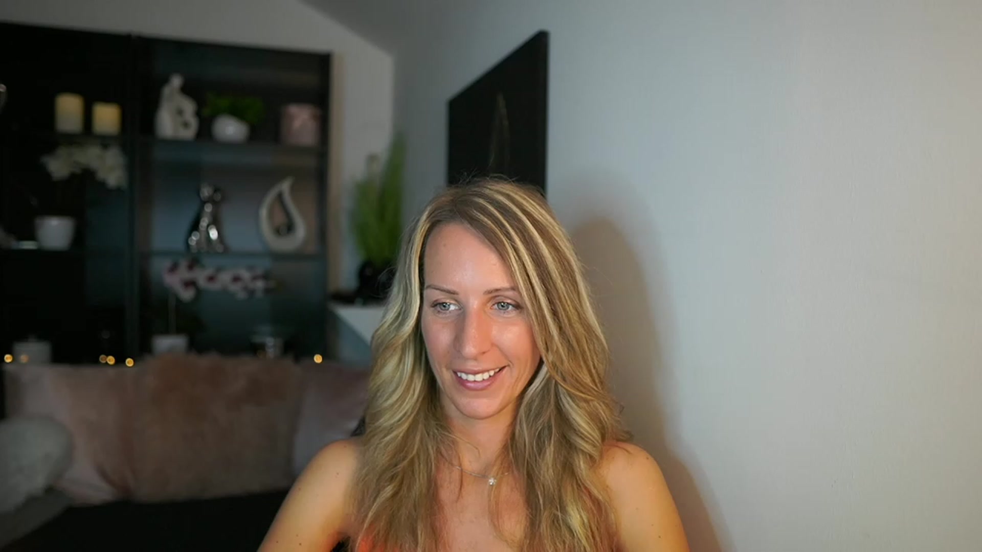 Gallery image thumbnail from Nikki__Sexx__'s myfreecams stream on, 09/11/2023, 21:16 image 10 of 20