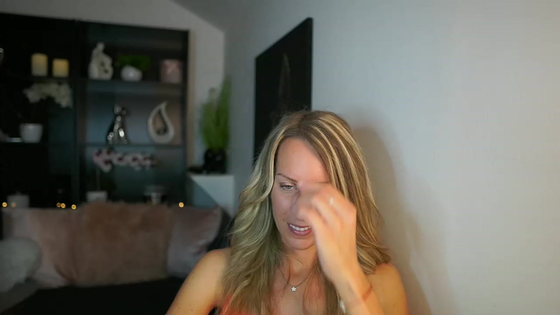 Gallery image thumbnail from Nikki__Sexx__'s myfreecams stream on, 09/11/2023, 21:16 image 14 of 20