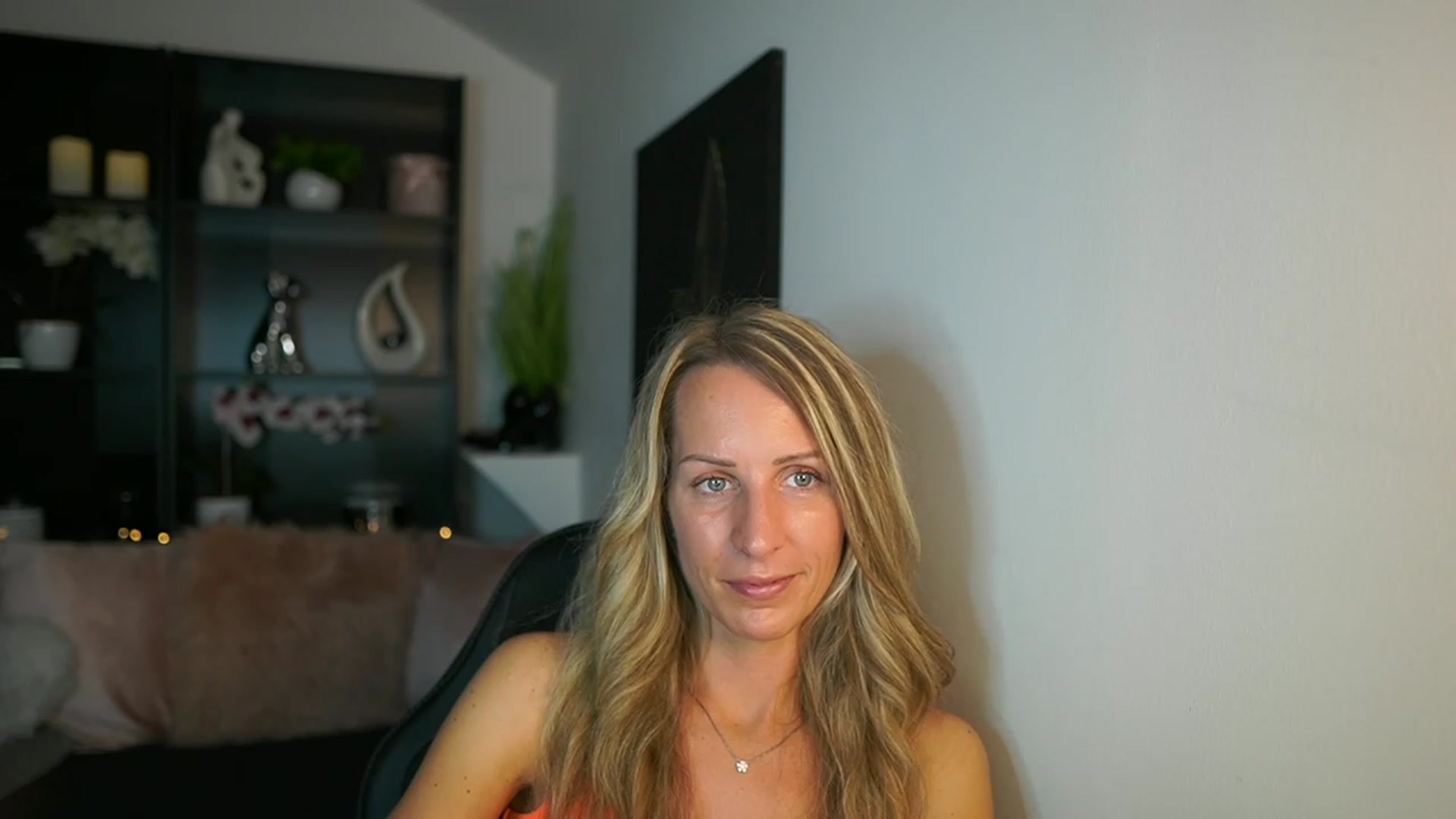 Gallery image thumbnail from Nikki__Sexx__'s myfreecams stream on, 09/11/2023, 23:01 image 12 of 20