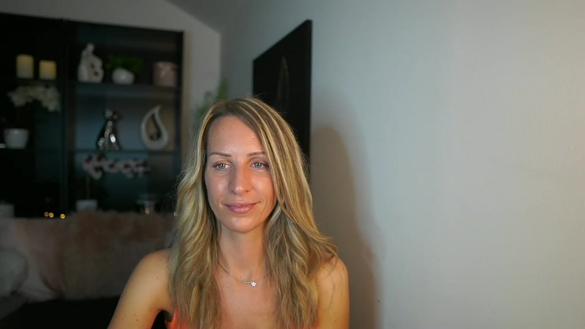 Gallery image thumbnail from Nikki__Sexx__'s myfreecams stream on, 09/11/2023, 23:01 image 16 of 20