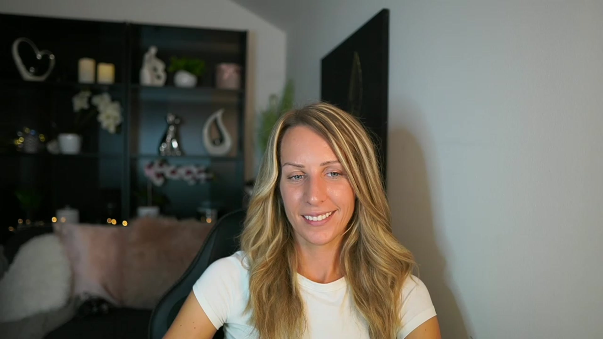 Gallery image thumbnail from Nikki__Sexx__'s myfreecams stream on, 09/12/2023, 20:18 image 13 of 20