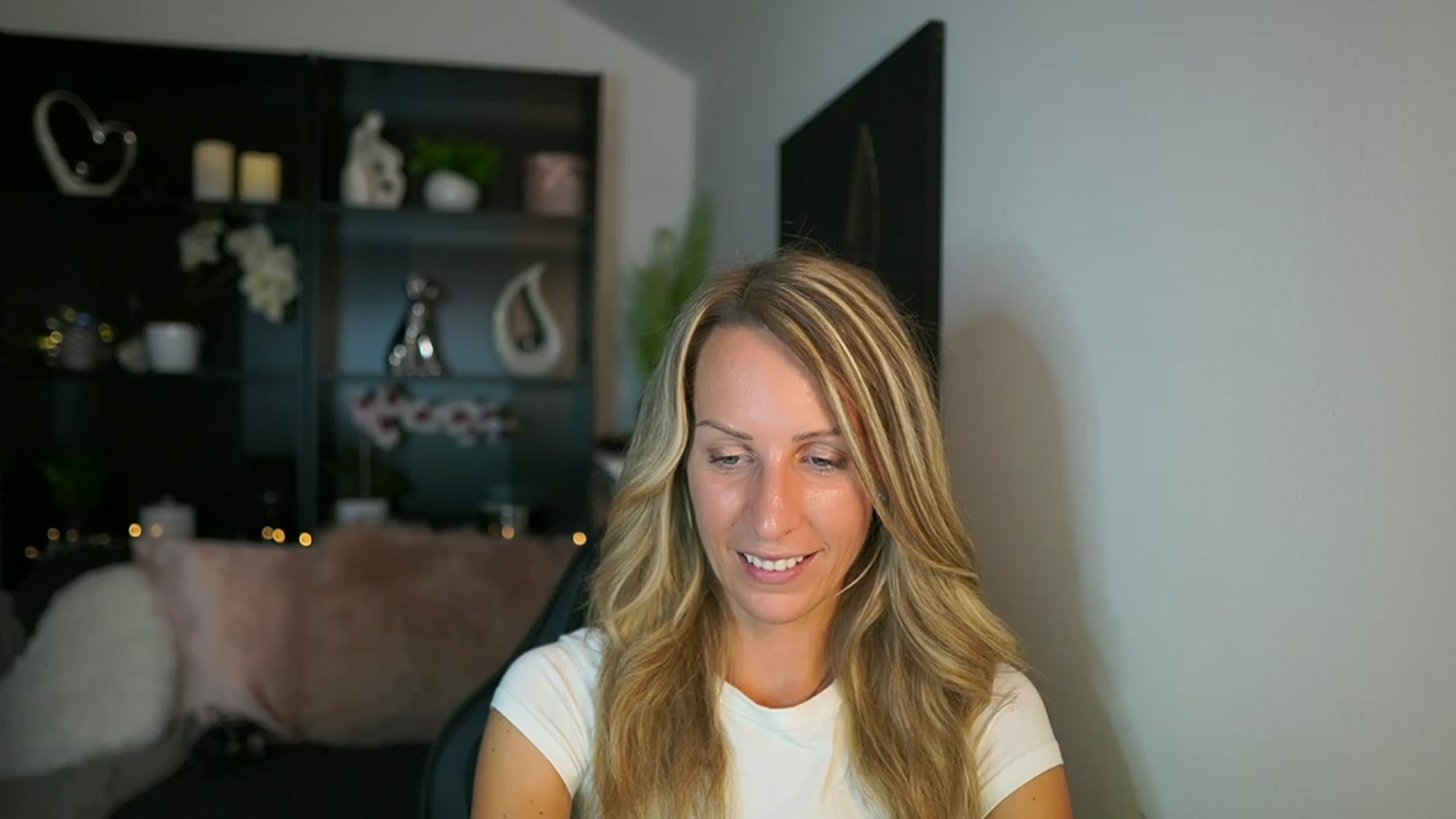 Gallery image thumbnail from Nikki__Sexx__'s myfreecams stream on, 09/12/2023, 20:18 image 4 of 20