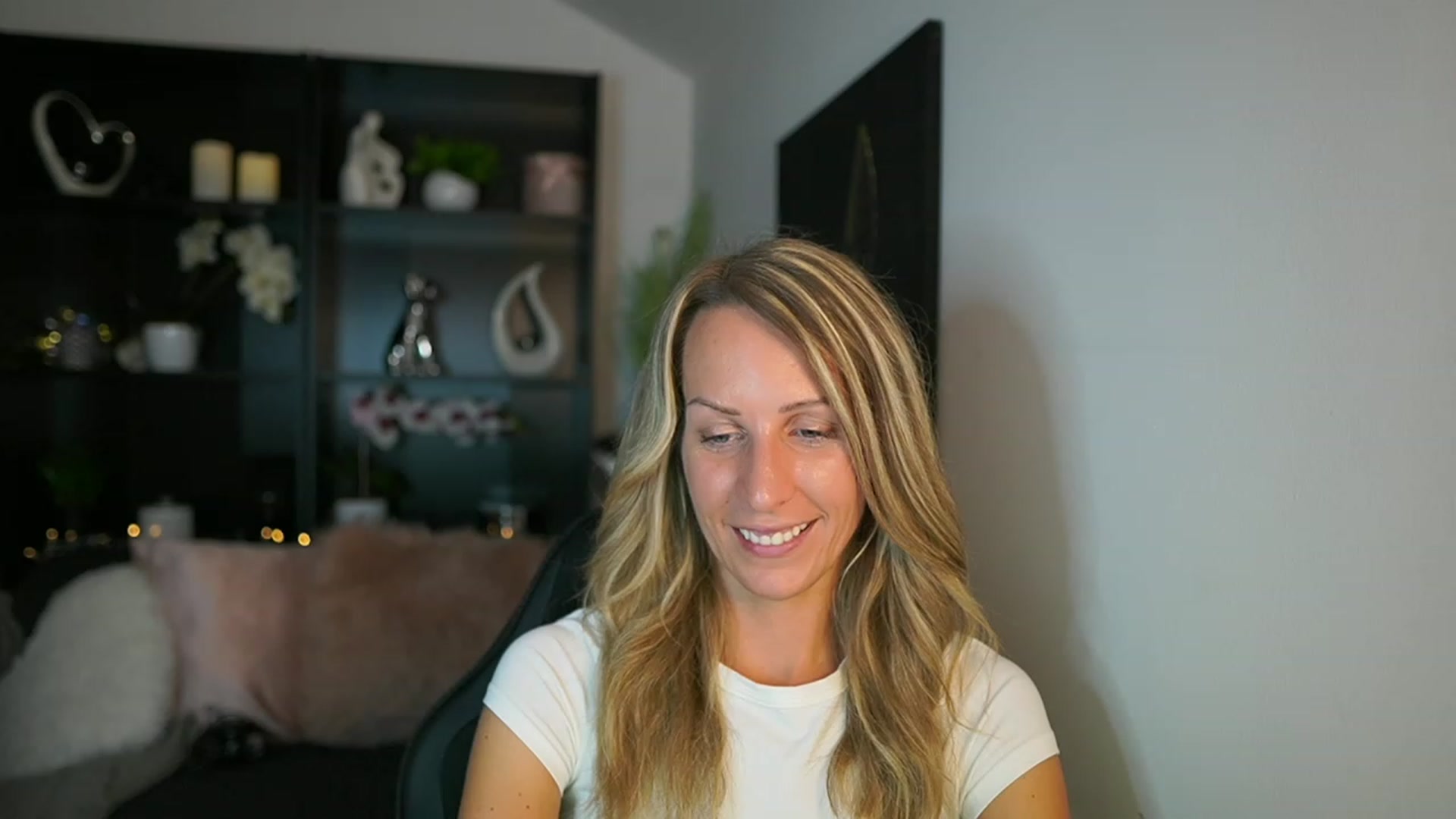 Gallery image thumbnail from Nikki__Sexx__'s myfreecams stream on, 09/12/2023, 20:18 image 7 of 20