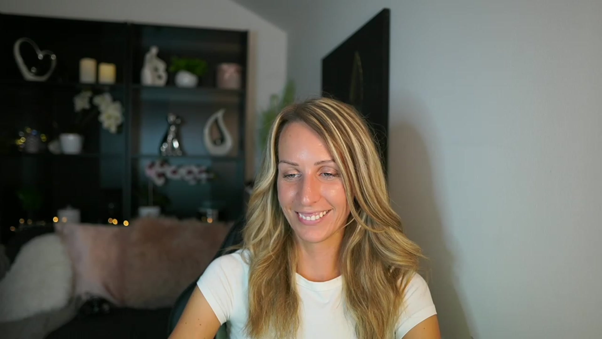 Gallery image thumbnail from Nikki__Sexx__'s myfreecams stream on, 09/12/2023, 20:18 image 6 of 20