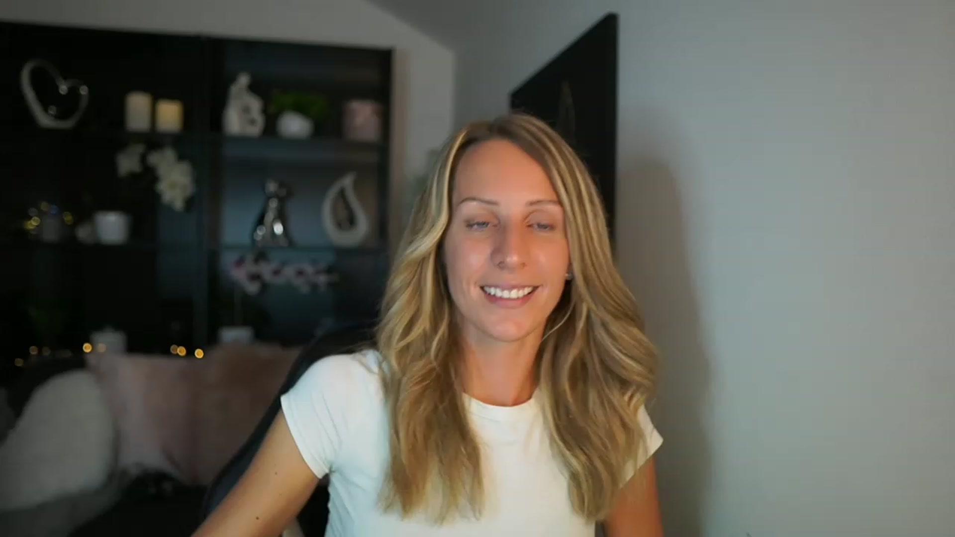 Gallery image thumbnail from Nikki__Sexx__'s myfreecams stream on, 09/12/2023, 20:18 image 5 of 20