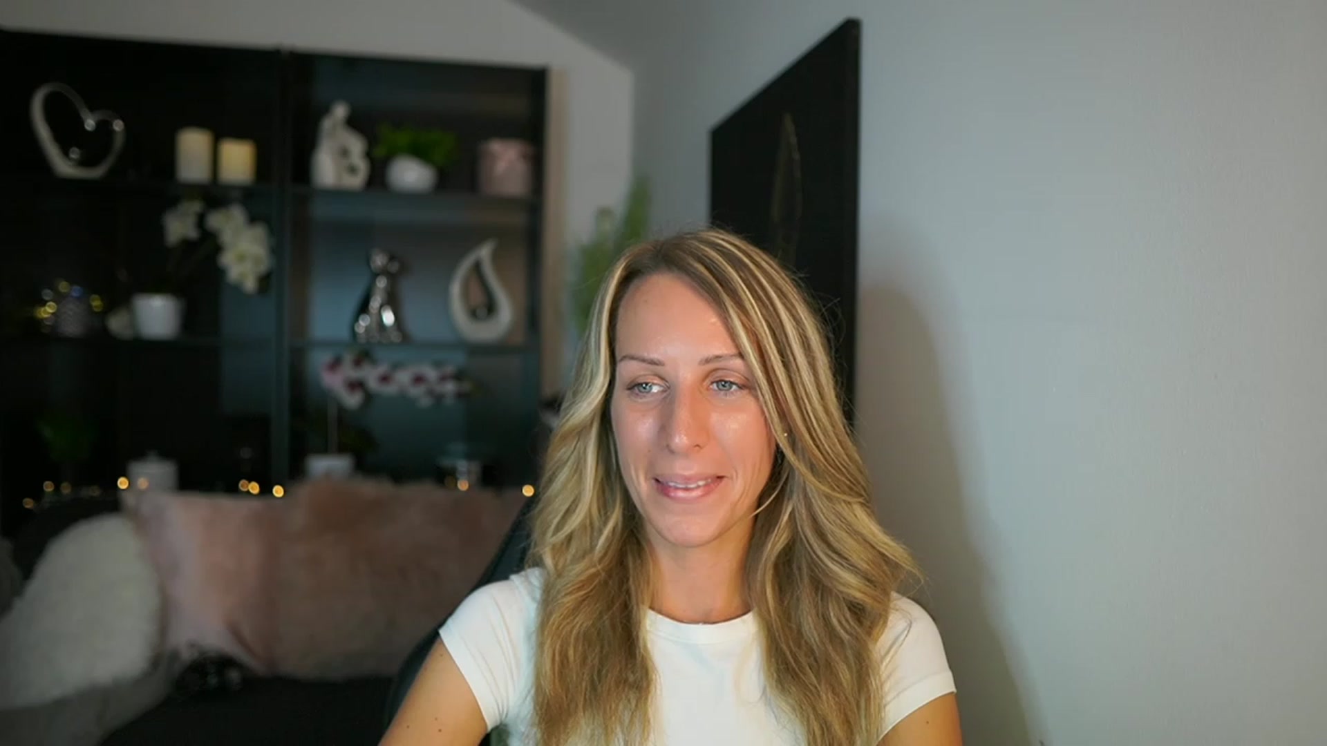 Gallery image thumbnail from Nikki__Sexx__'s myfreecams stream on, 09/12/2023, 20:18 image 3 of 20