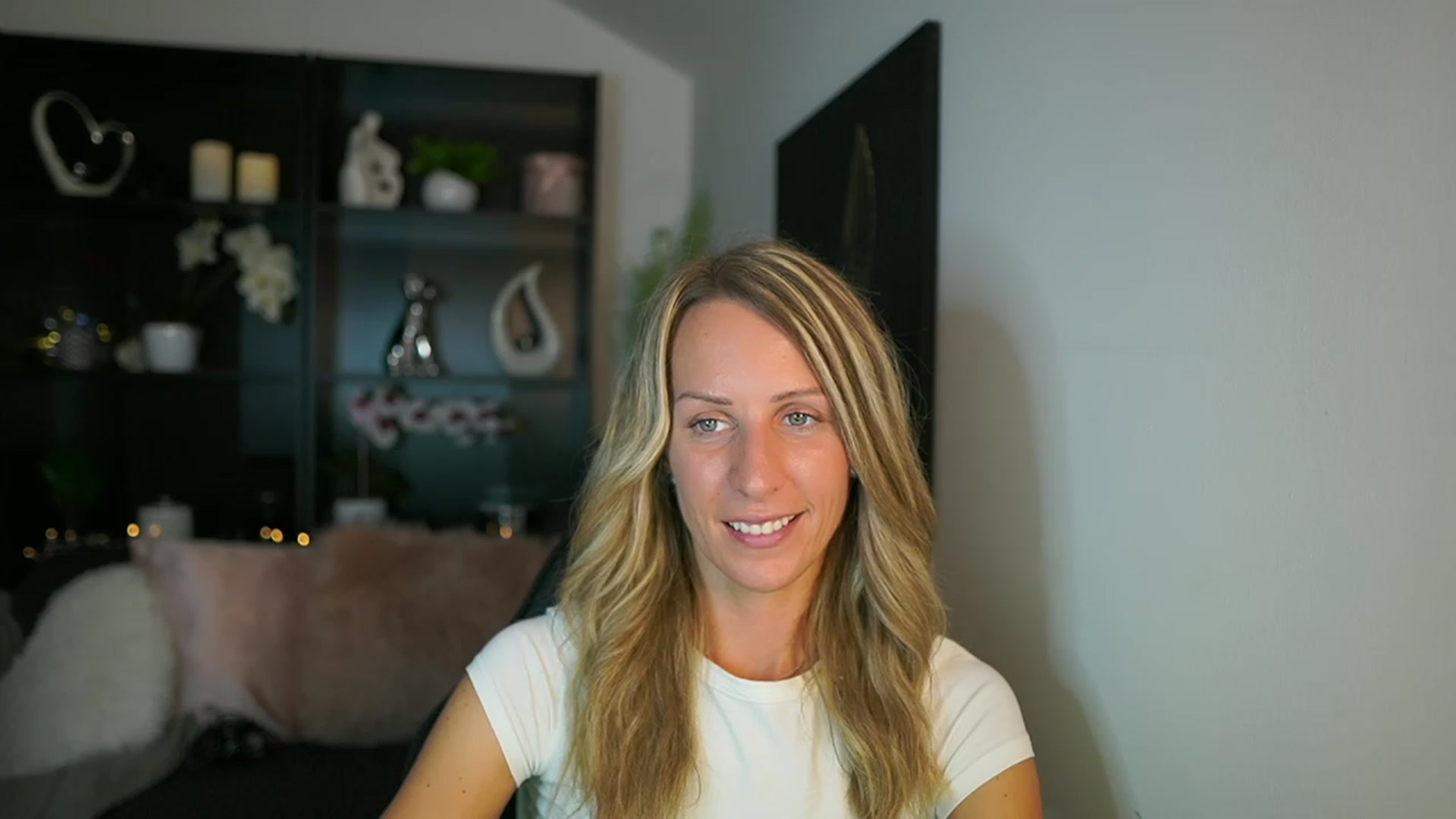 Gallery image thumbnail from Nikki__Sexx__'s myfreecams stream on, 09/12/2023, 21:20 image 8 of 20