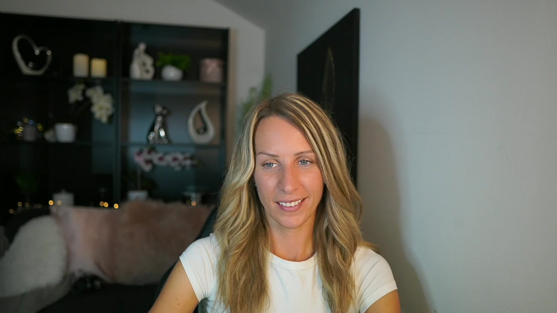 Gallery image thumbnail from Nikki__Sexx__'s myfreecams stream on, 09/12/2023, 21:20 image 9 of 20