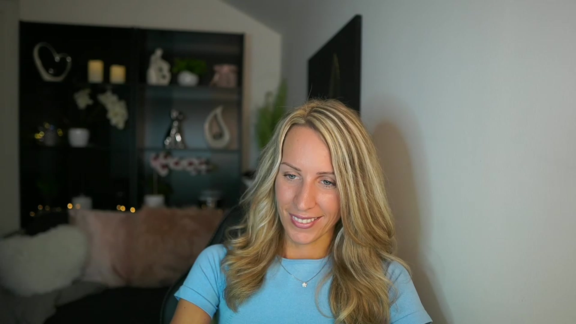 Gallery image thumbnail from Nikki__Sexx__'s myfreecams stream on, 09/14/2023, 19:56 image 15 of 20