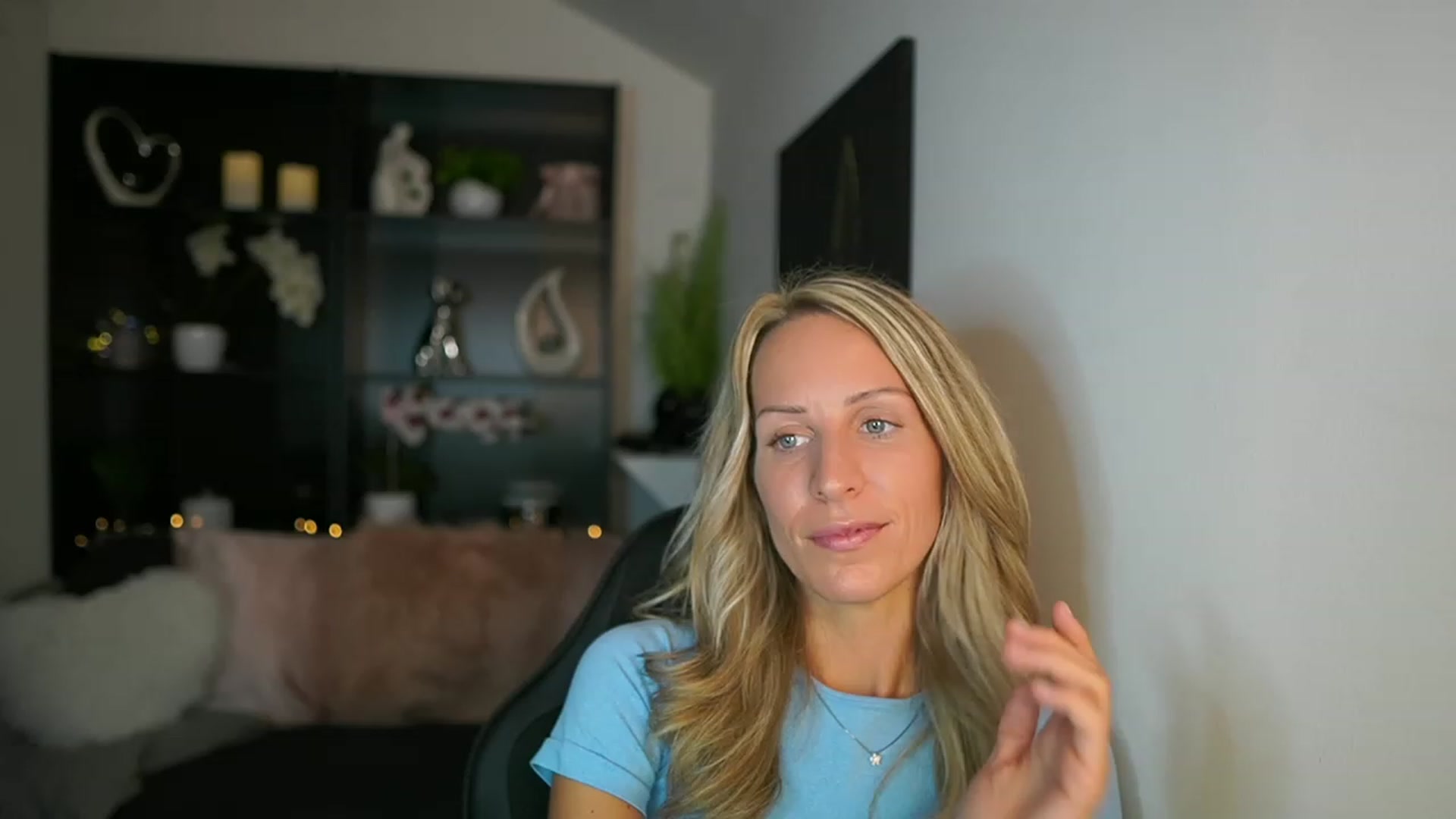 Gallery image thumbnail from Nikki__Sexx__'s myfreecams stream on, 09/14/2023, 19:56 image 7 of 20