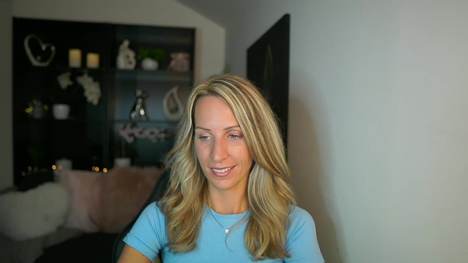 Gallery image thumbnail from Nikki__Sexx__'s myfreecams stream on, 09/14/2023, 22:49 image 15 of 20
