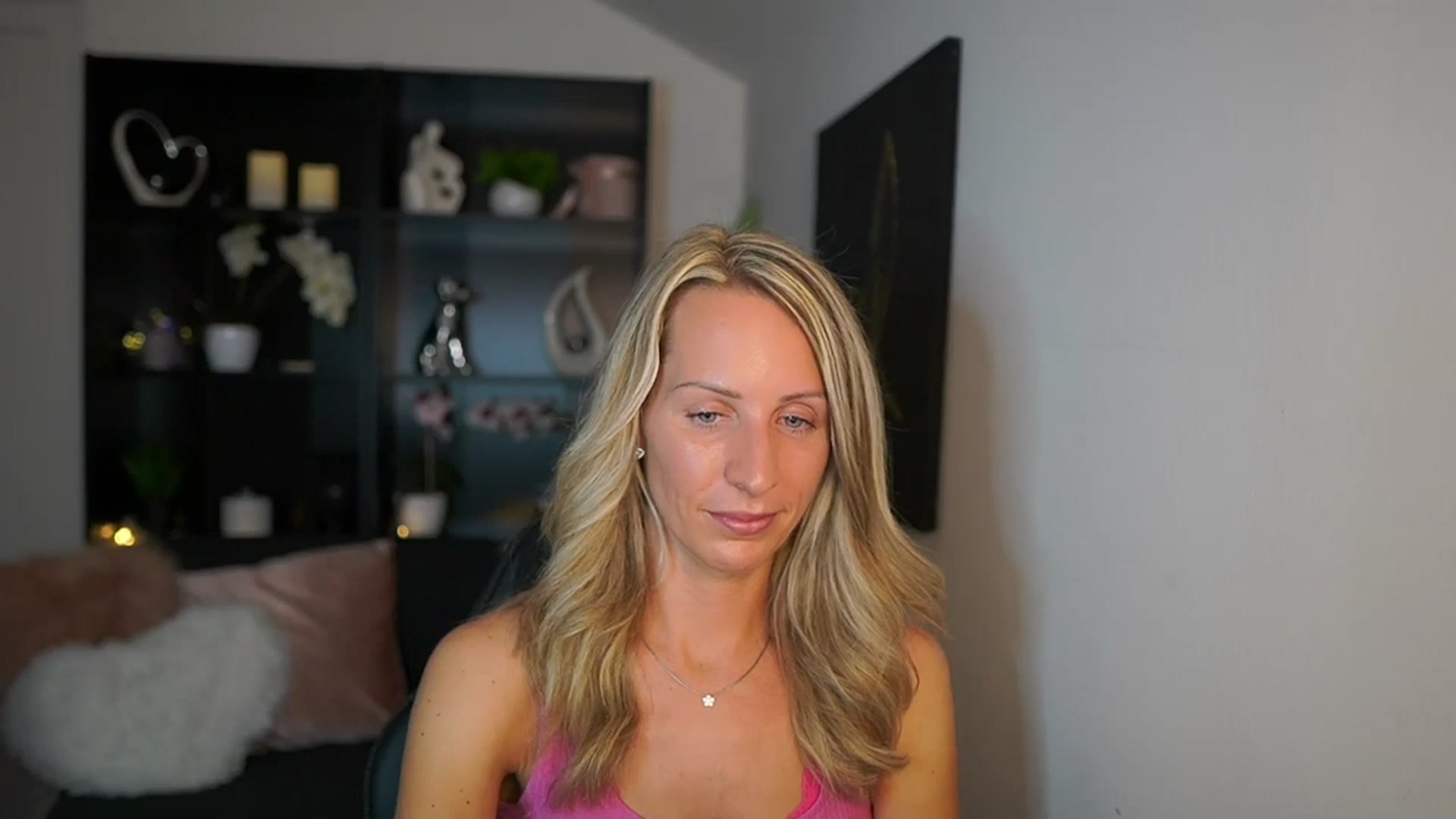 Gallery image thumbnail from Nikki__Sexx__'s myfreecams stream on, 09/18/2023, 22:55 image 20 of 20
