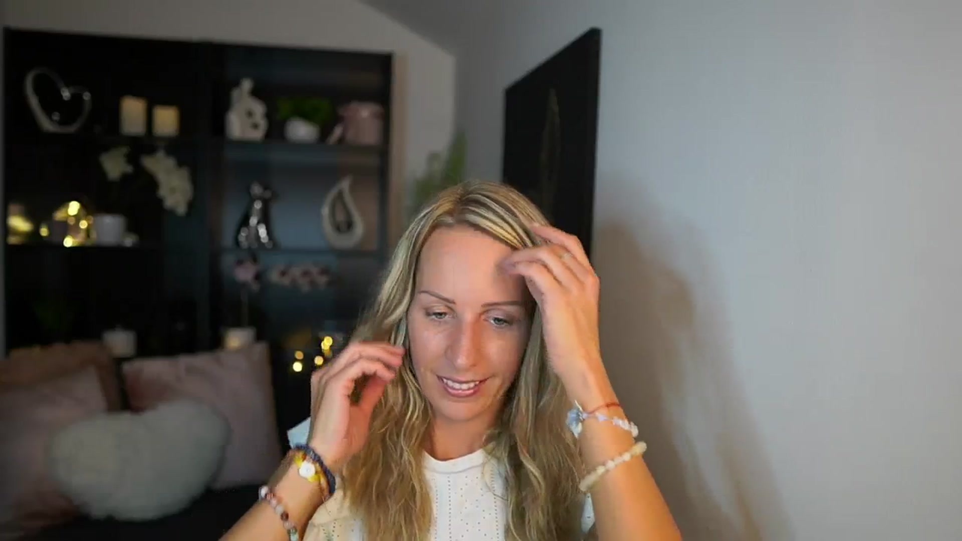 Gallery image thumbnail from Nikki__Sexx__'s myfreecams stream on, 09/19/2023, 18:31 image 3 of 20