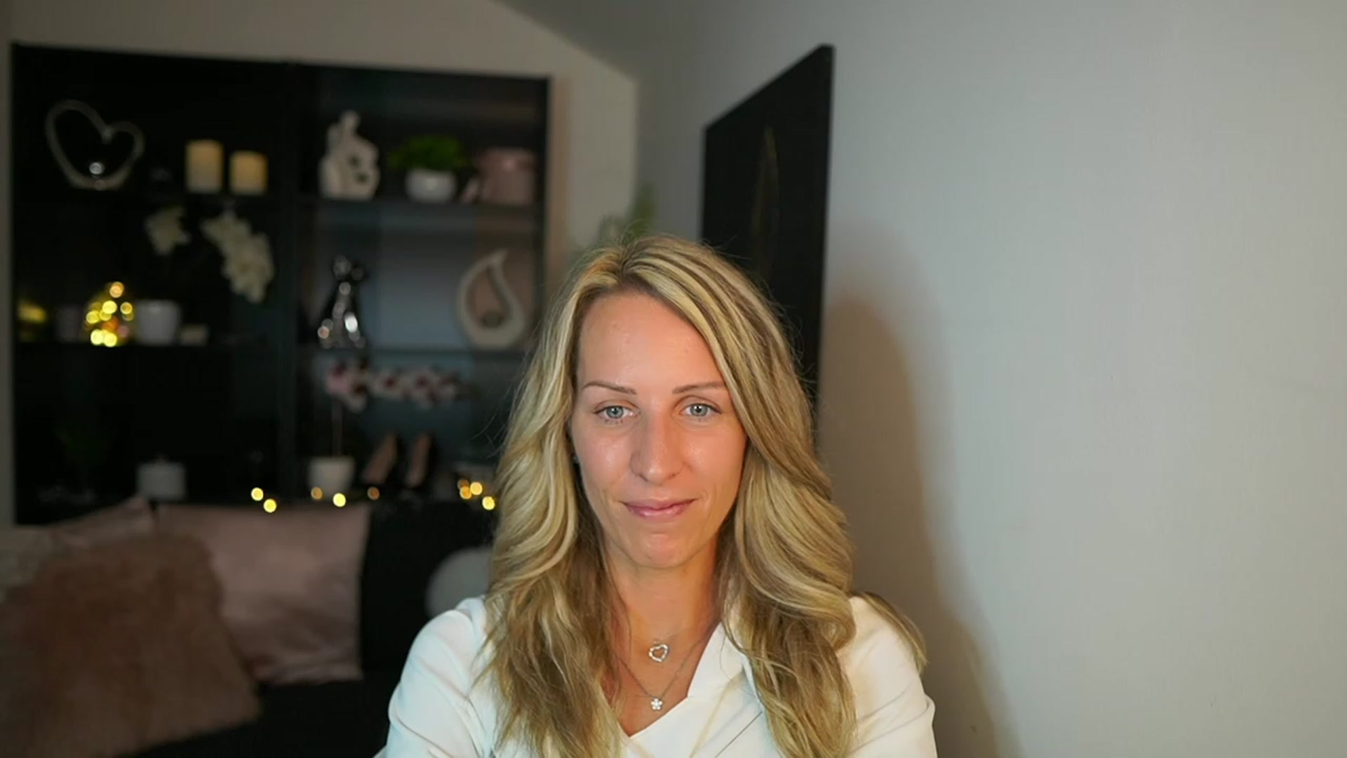 Gallery image thumbnail from Nikki__Sexx__'s myfreecams stream on, 09/28/2023, 20:39 image 12 of 20