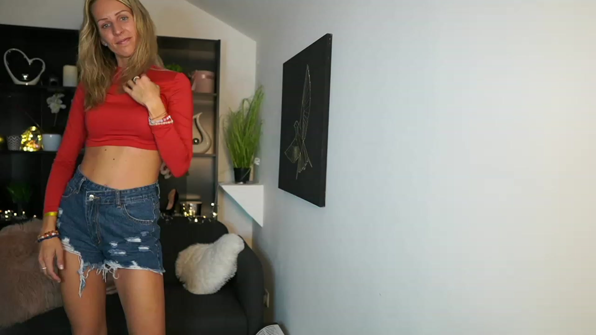 Gallery image thumbnail from Nikki__Sexx__'s myfreecams stream on, 10/02/2023, 19:58 image 14 of 20
