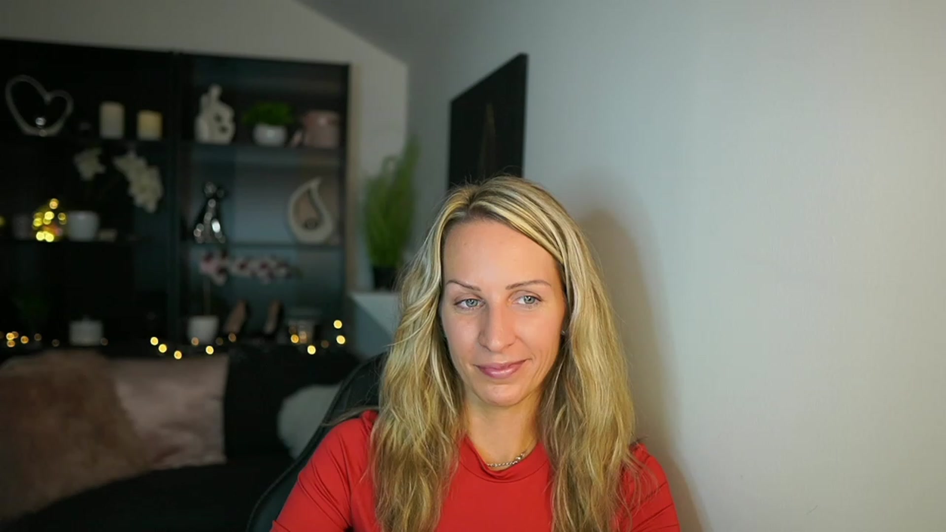 Gallery image thumbnail from Nikki__Sexx__'s myfreecams stream on, 10/02/2023, 20:41 image 4 of 20