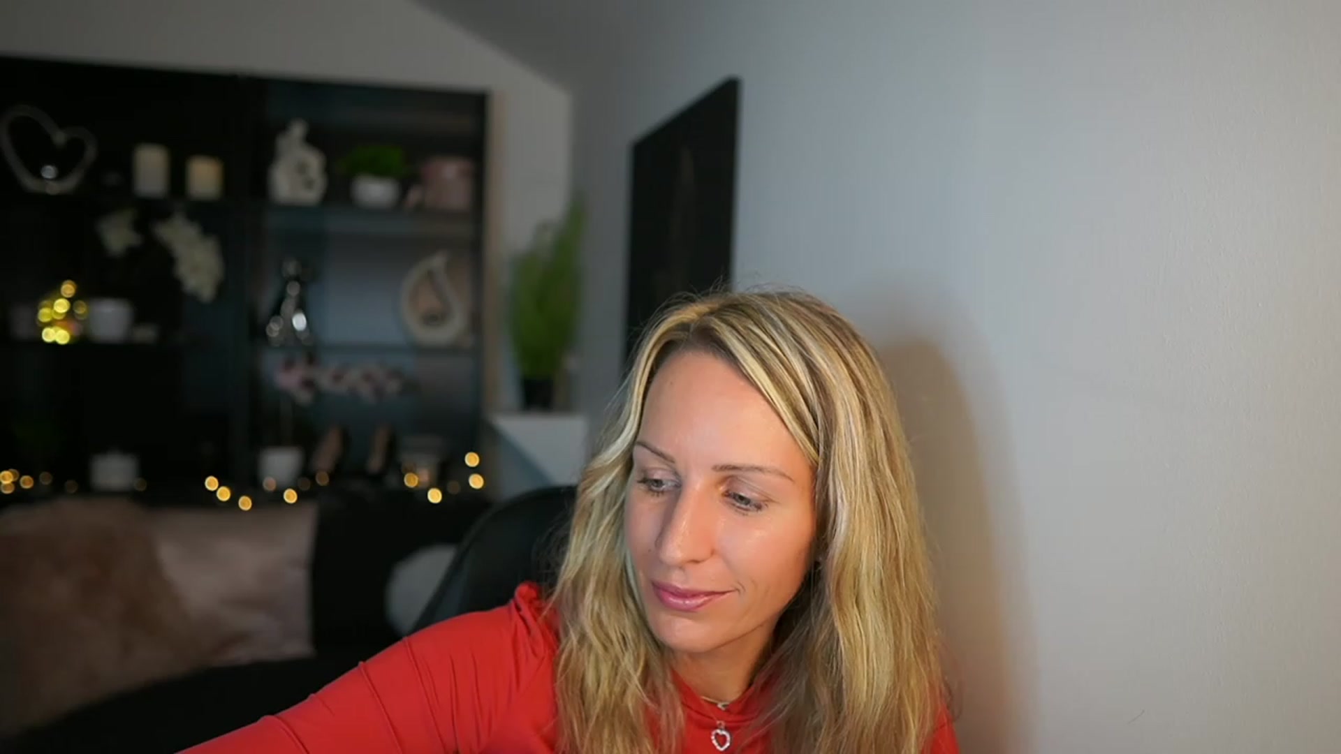 Gallery image thumbnail from Nikki__Sexx__'s myfreecams stream on, 10/02/2023, 22:27 image 18 of 20