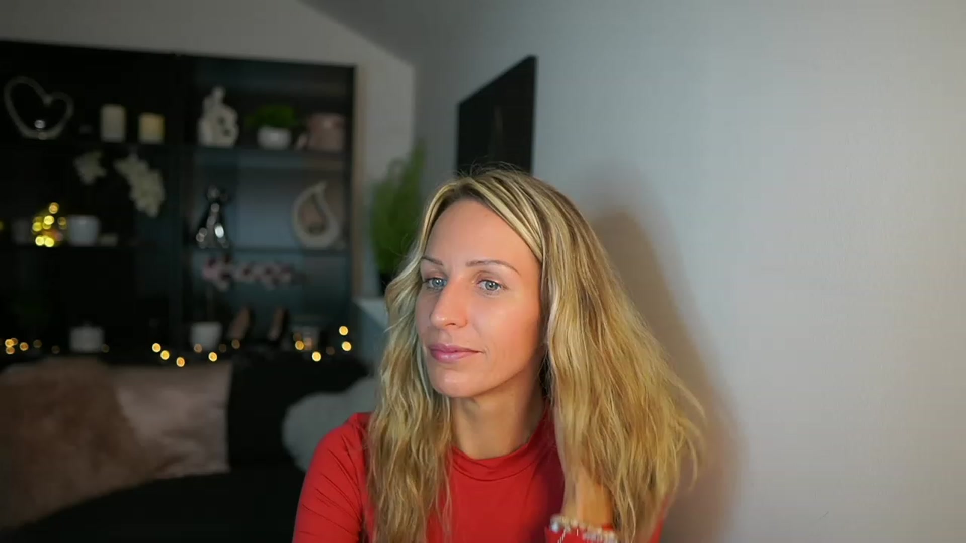 Gallery image thumbnail from Nikki__Sexx__'s myfreecams stream on, 10/02/2023, 23:02 image 15 of 20