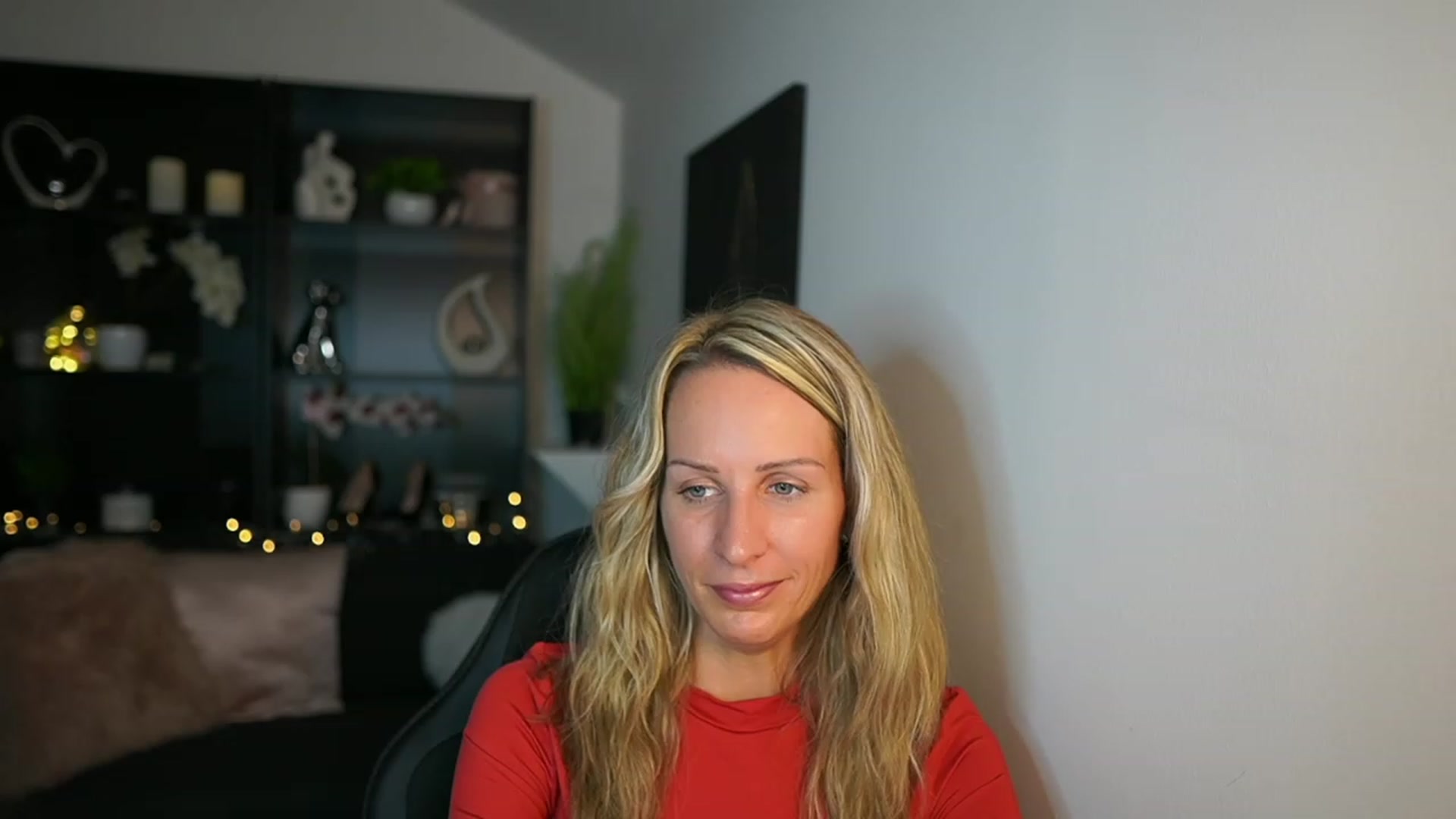 Gallery image thumbnail from Nikki__Sexx__'s myfreecams stream on, 10/02/2023, 23:02 image 5 of 20