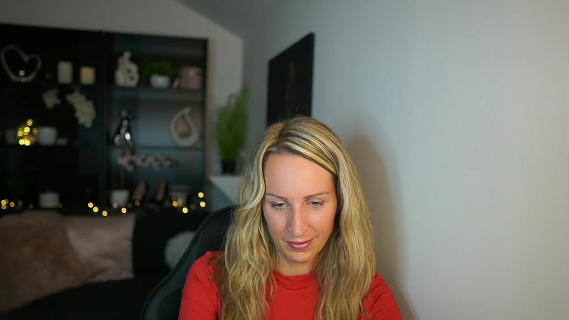 Gallery image thumbnail from Nikki__Sexx__'s myfreecams stream on, 10/02/2023, 23:02 image 2 of 20