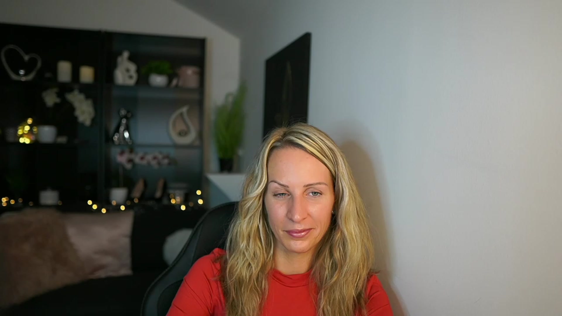 Gallery image thumbnail from Nikki__Sexx__'s myfreecams stream on, 10/02/2023, 23:02 image 8 of 20