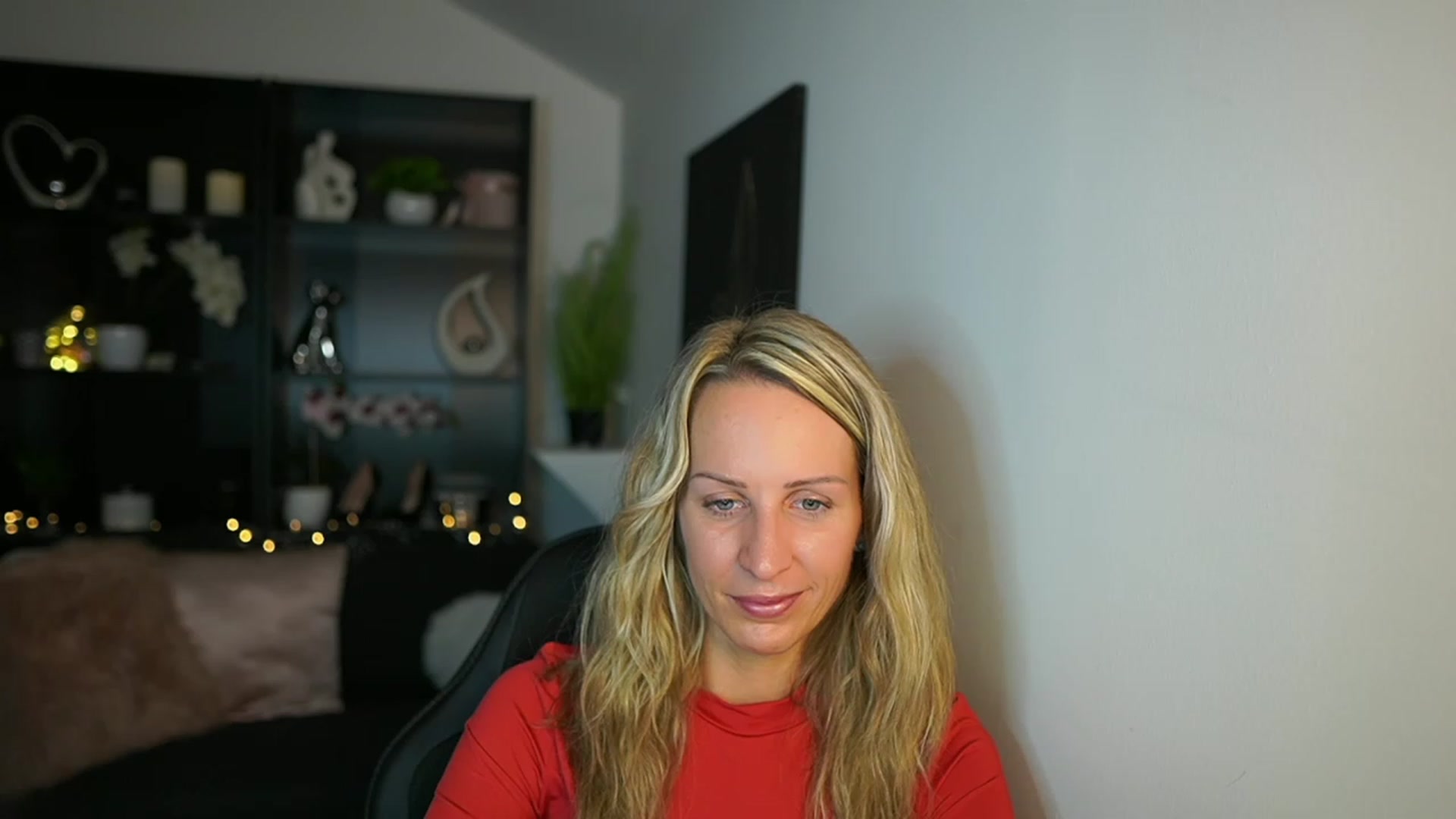 Gallery image thumbnail from Nikki__Sexx__'s myfreecams stream on, 10/02/2023, 23:02 image 7 of 20