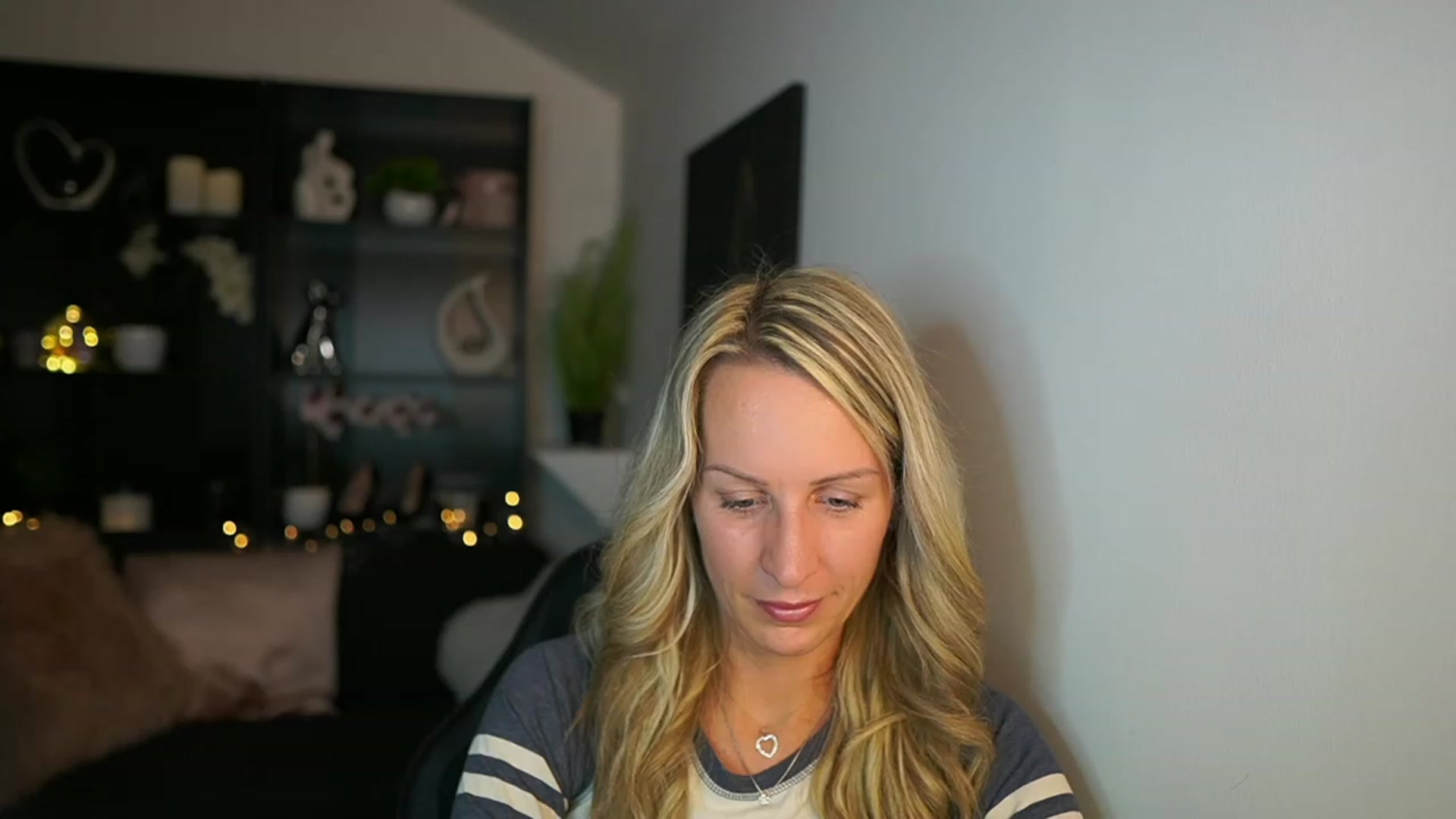 Gallery image thumbnail from Nikki__Sexx__'s myfreecams stream on, 10/05/2023, 18:51 image 1 of 20