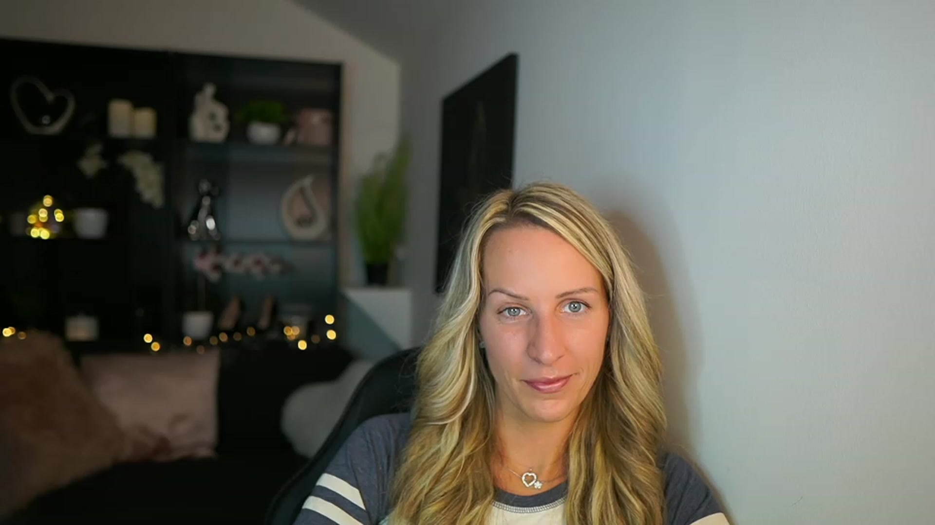 Gallery image thumbnail from Nikki__Sexx__'s myfreecams stream on, 10/05/2023, 18:51 image 10 of 20